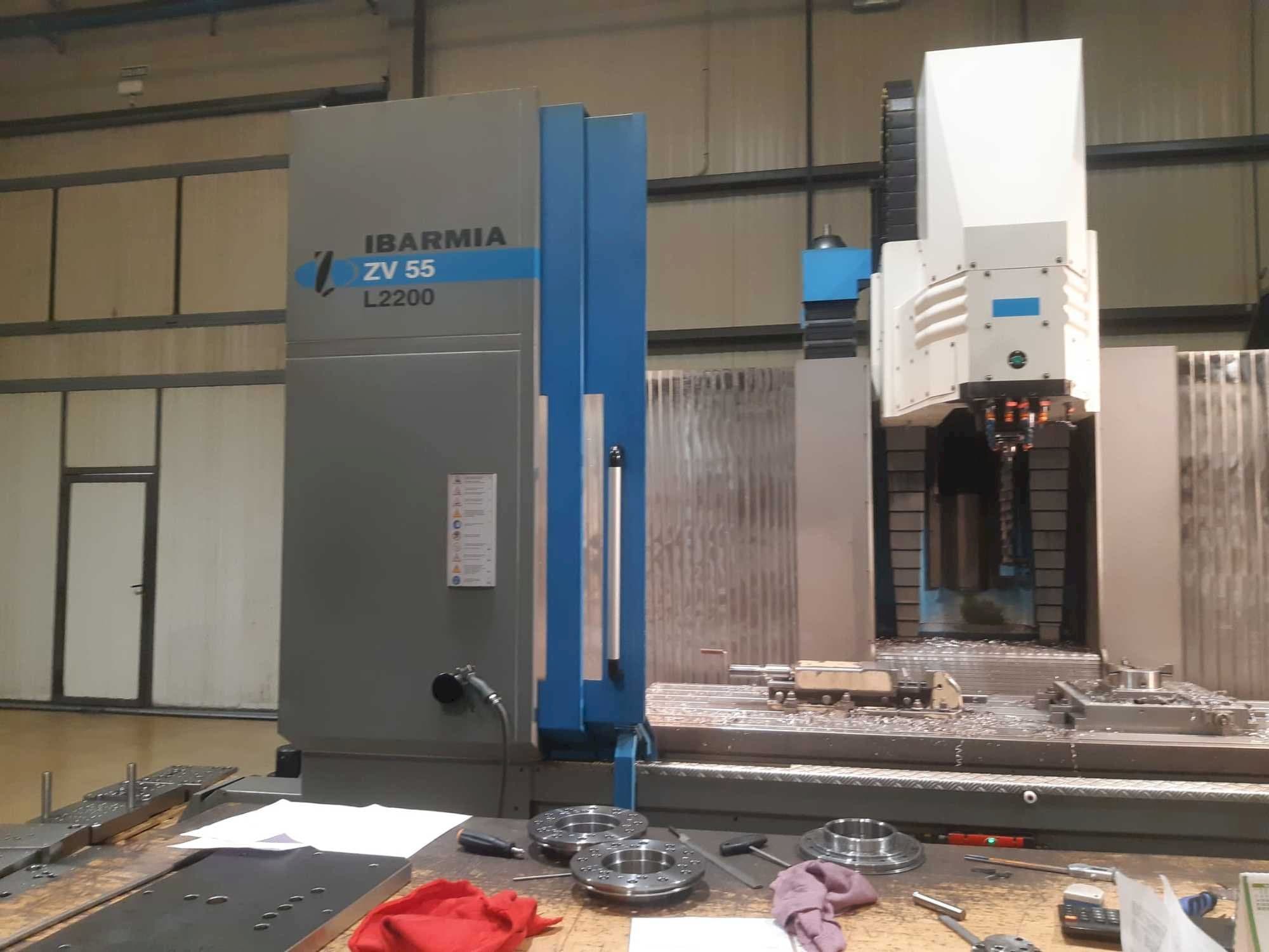 A IBARMIA ZV55 L2200  gép elölnézete