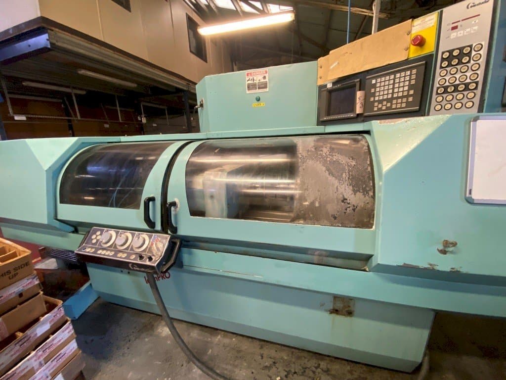 A STUDER S30 lean Pro gép elölnézete