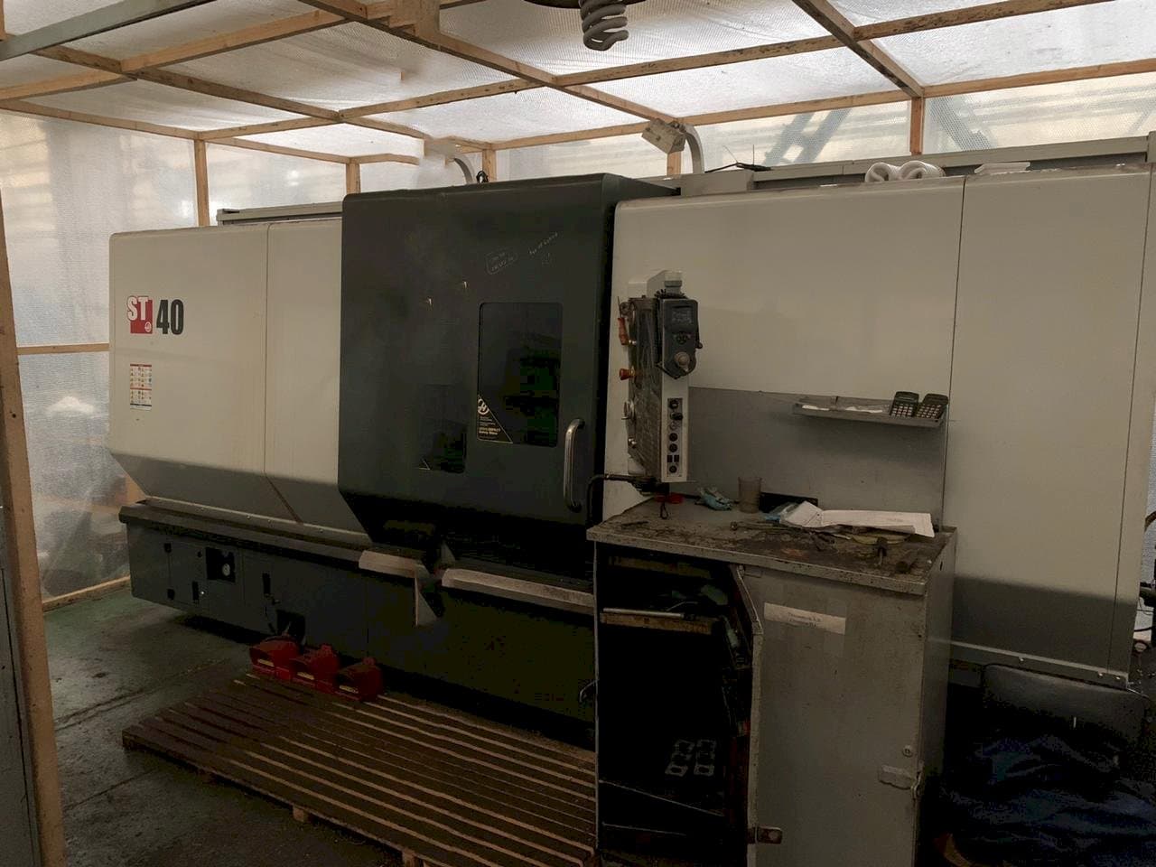 A HAAS ST-40 gép elölnézete