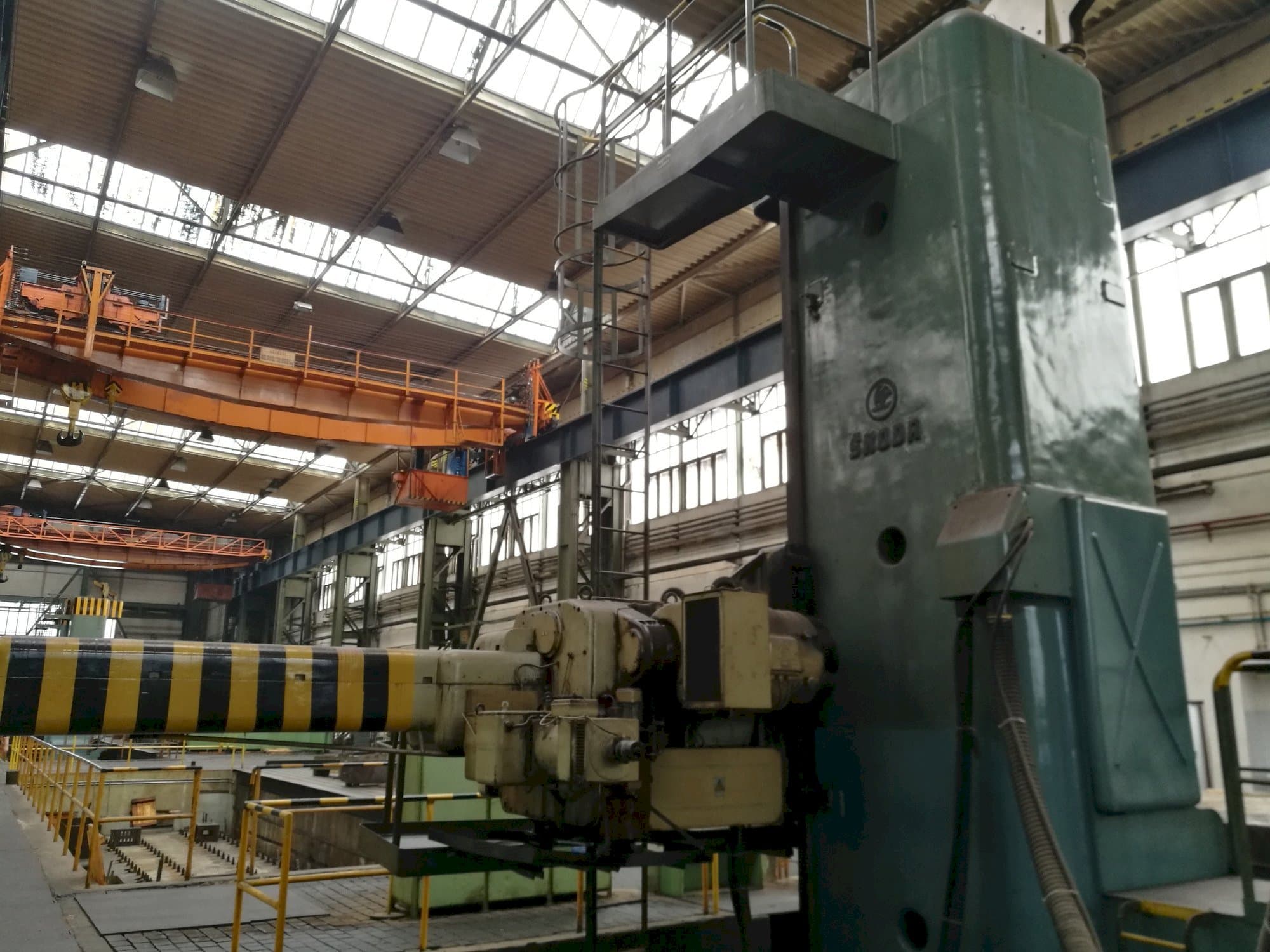 A SKODA WDA 200  gép elölnézete