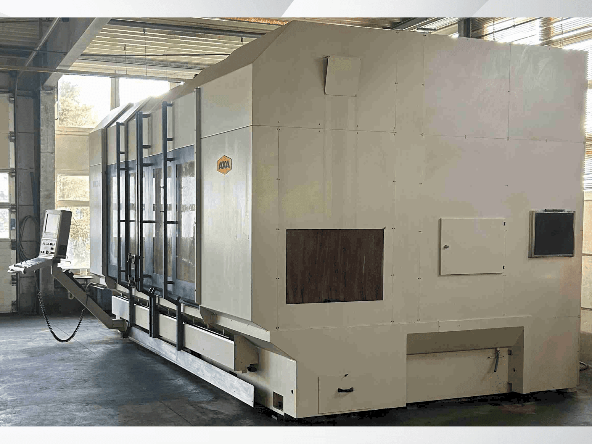 A AXA VHC 3-3000 S gép elölnézete