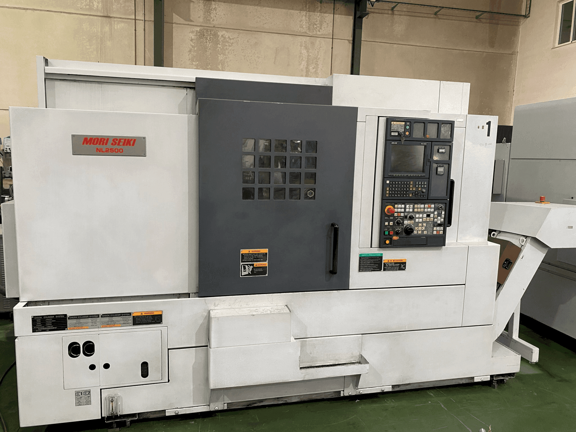 A MORI SEIKI NL 2500 SY (2007) gép elölnézete