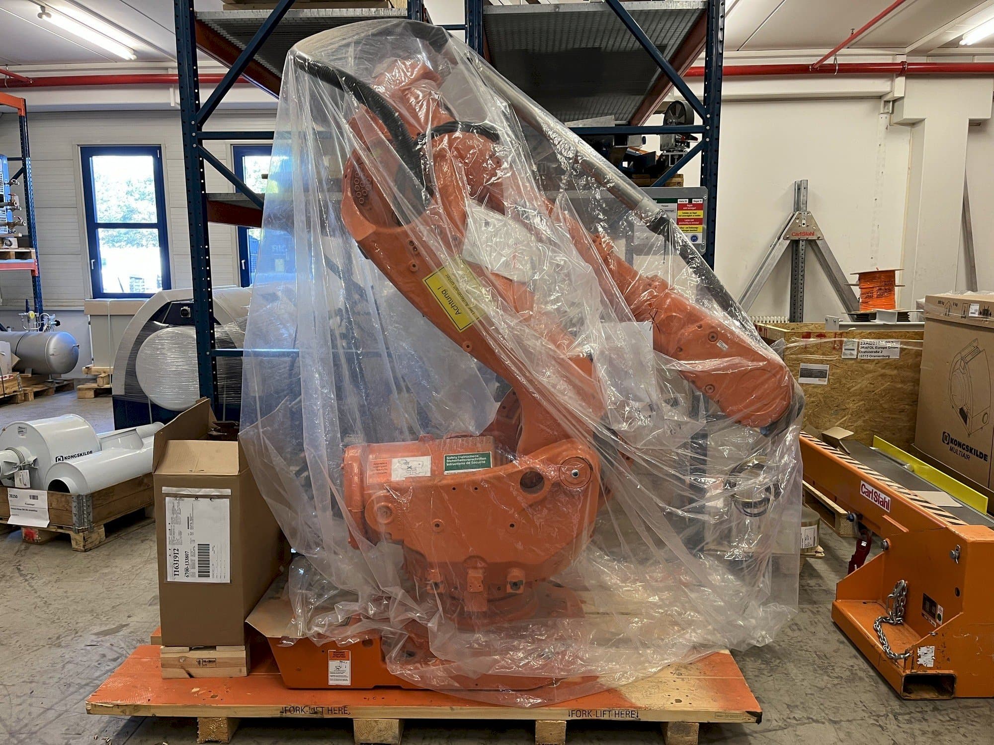 A ABB IRB 6600 M2004 gép elölnézete