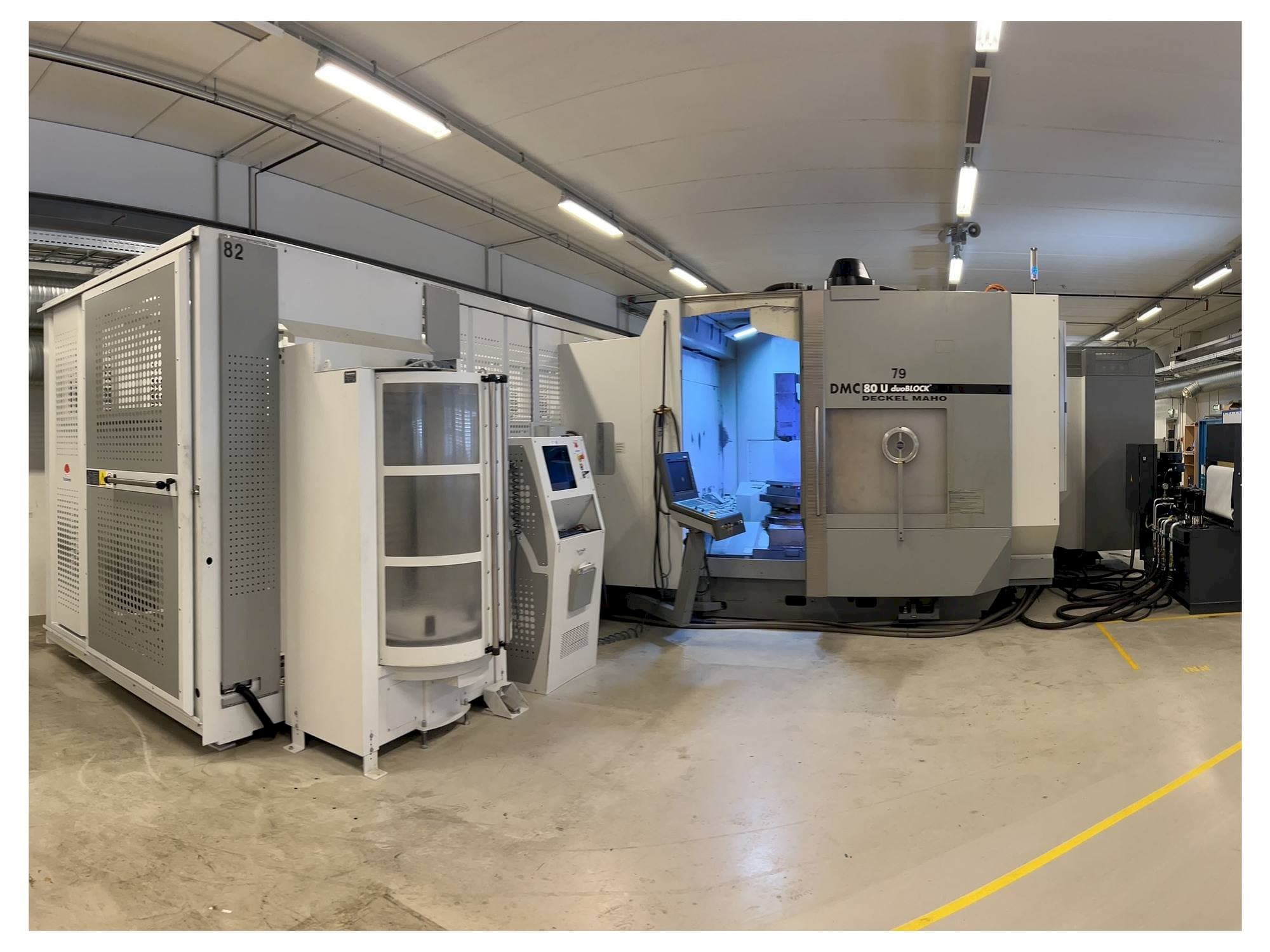 A DMG DMC 80 U duoBLOCK gép elölnézete