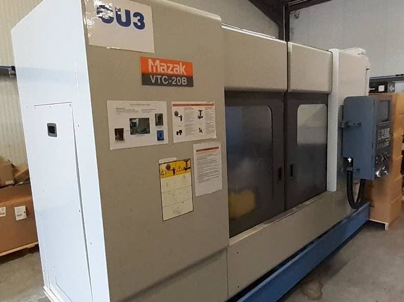 A Mazak VTC 20B gép elölnézete