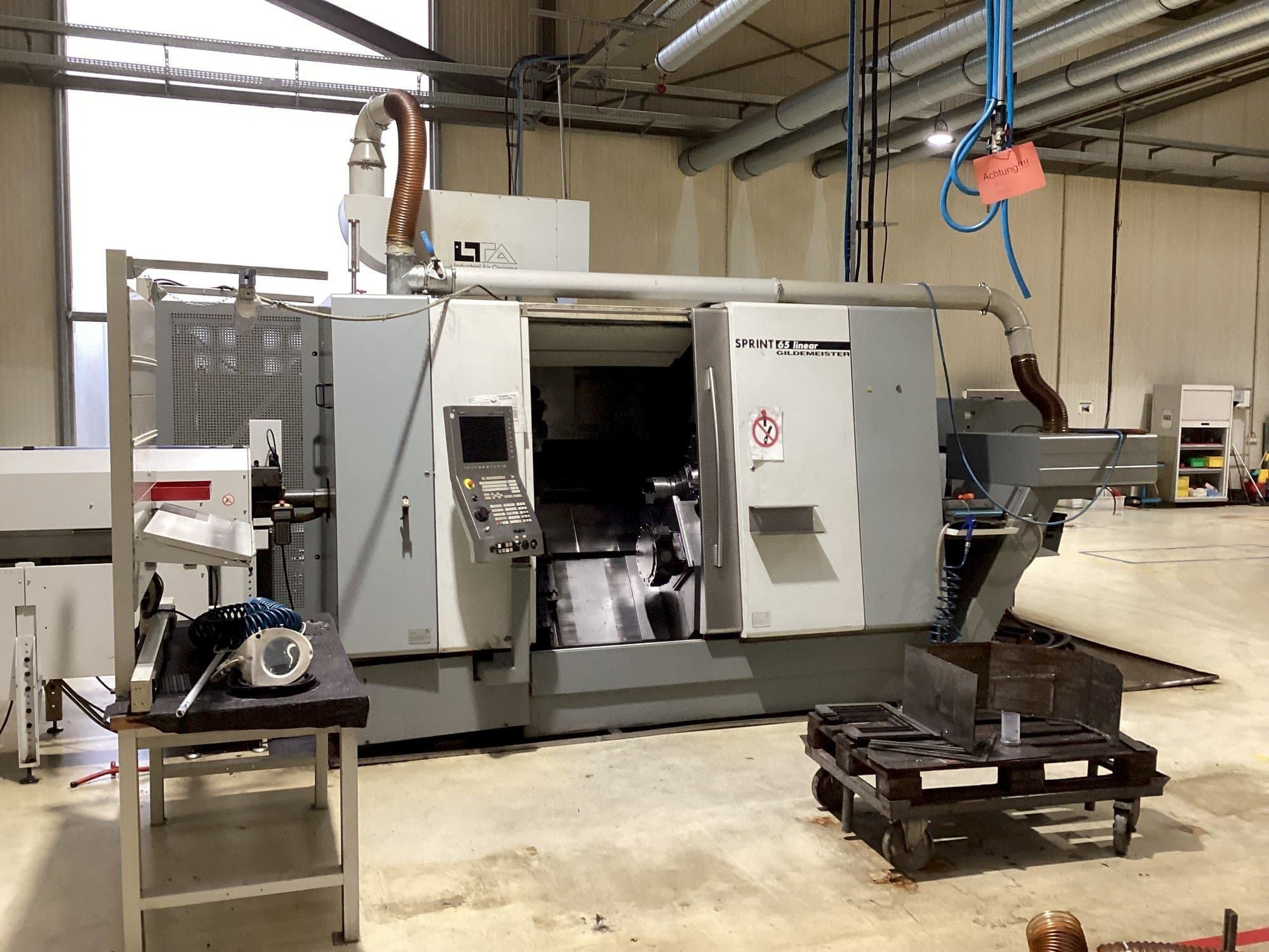 A DMG GILDEMEISTER Sprint 65 Linear gép elölnézete