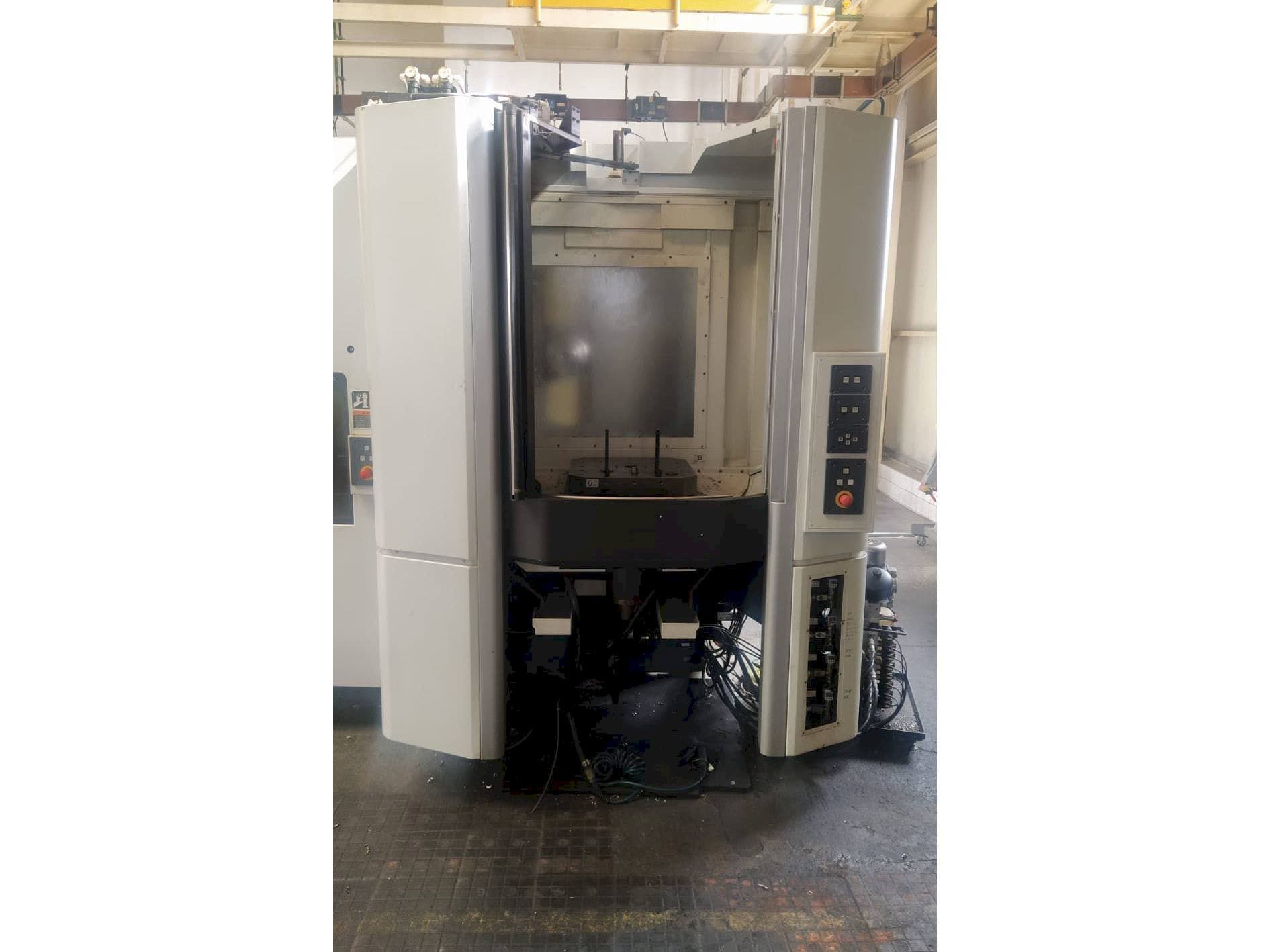A MORI SEIKI NHX 5000 gép elölnézete