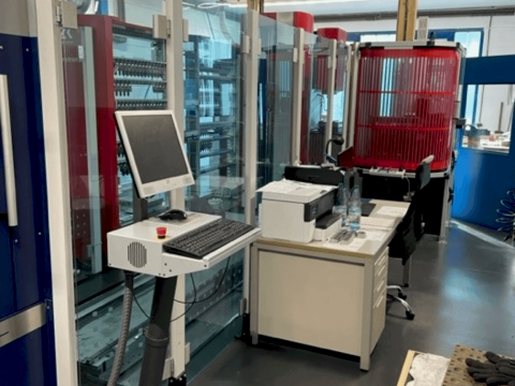 A ZK GENIUS 700  gép elölnézete