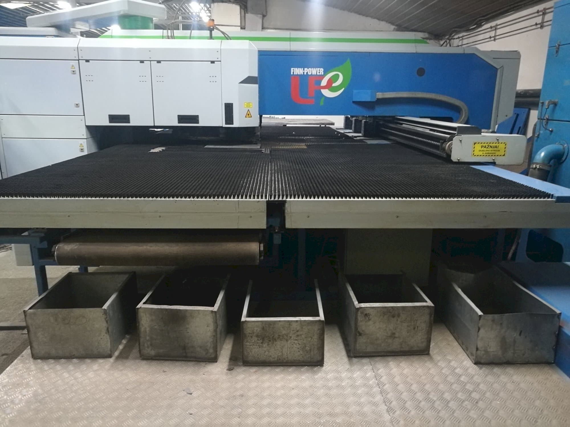 A Finn-Power LPE5 SWUH gép elölnézete