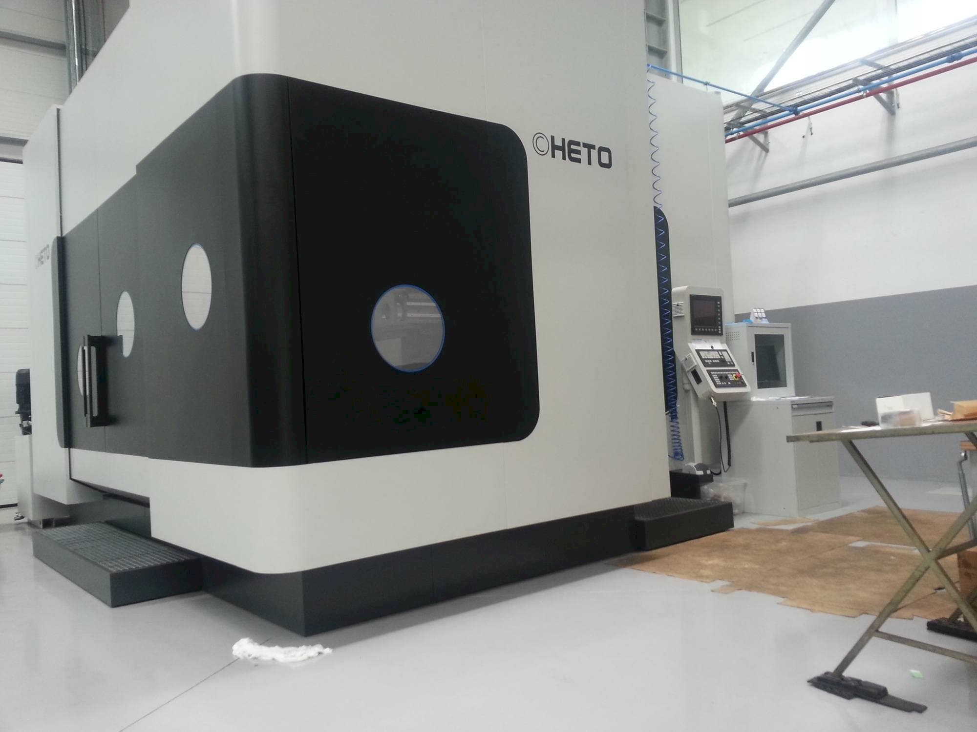 A CHETO IX3000 gép elölnézete