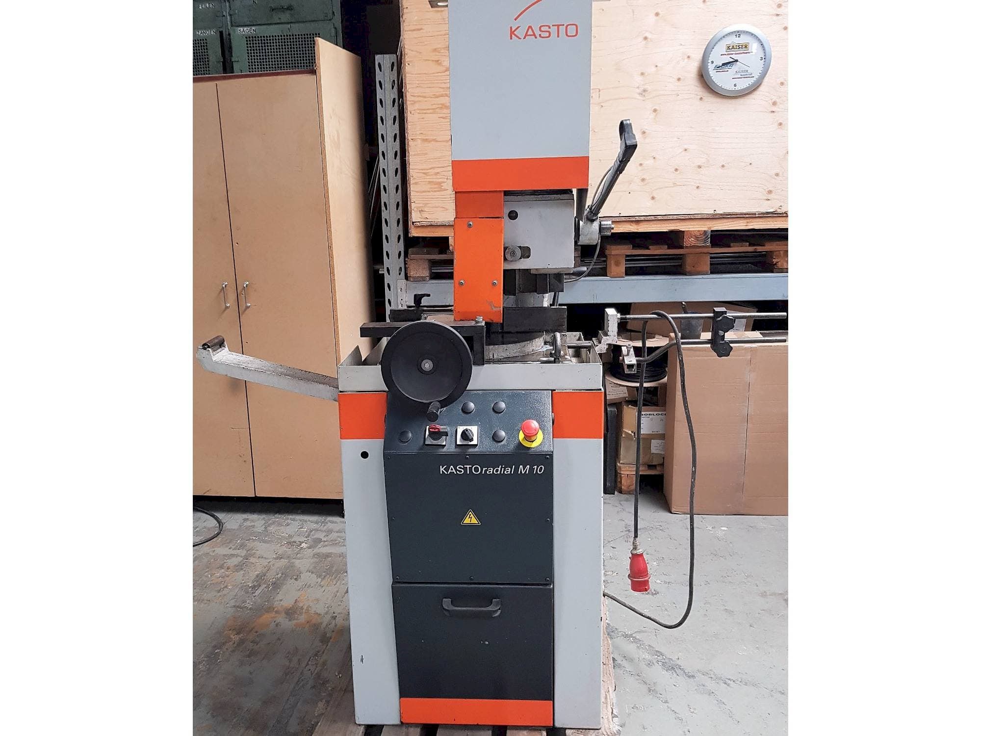 A KASTO Radial M 10 gép elölnézete