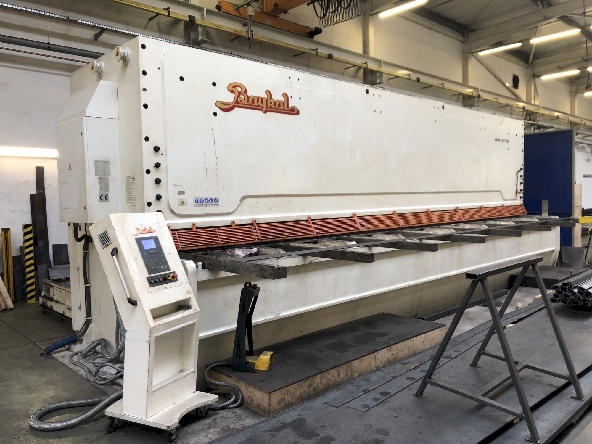 A Baykal HNC 8116 gép elölnézete