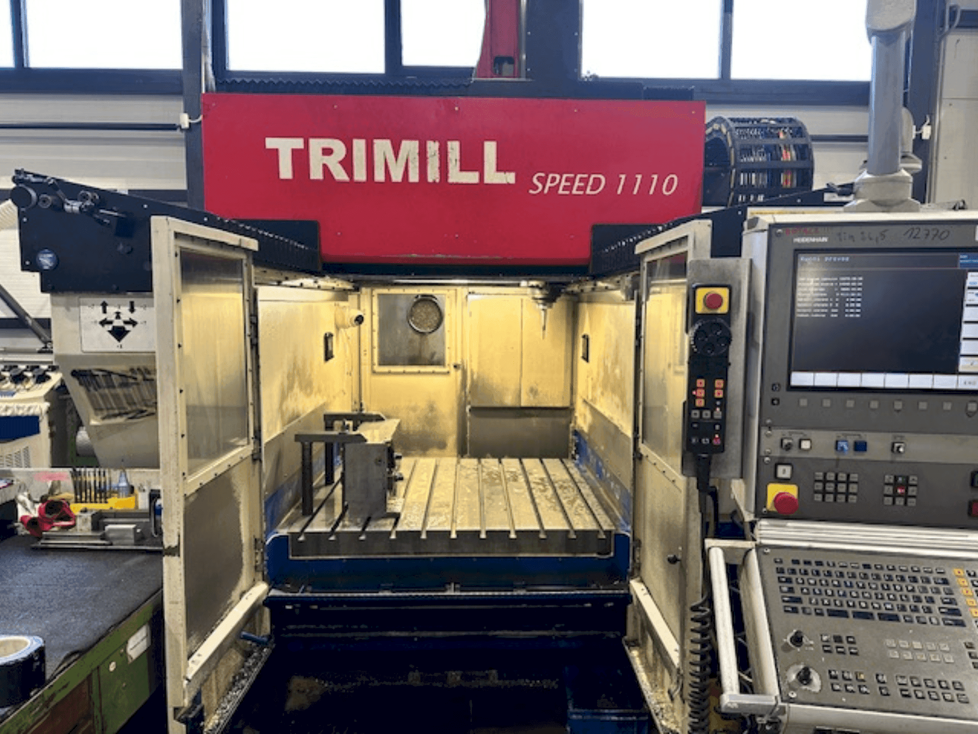 A TRIMILL Speed 1110 gép elölnézete