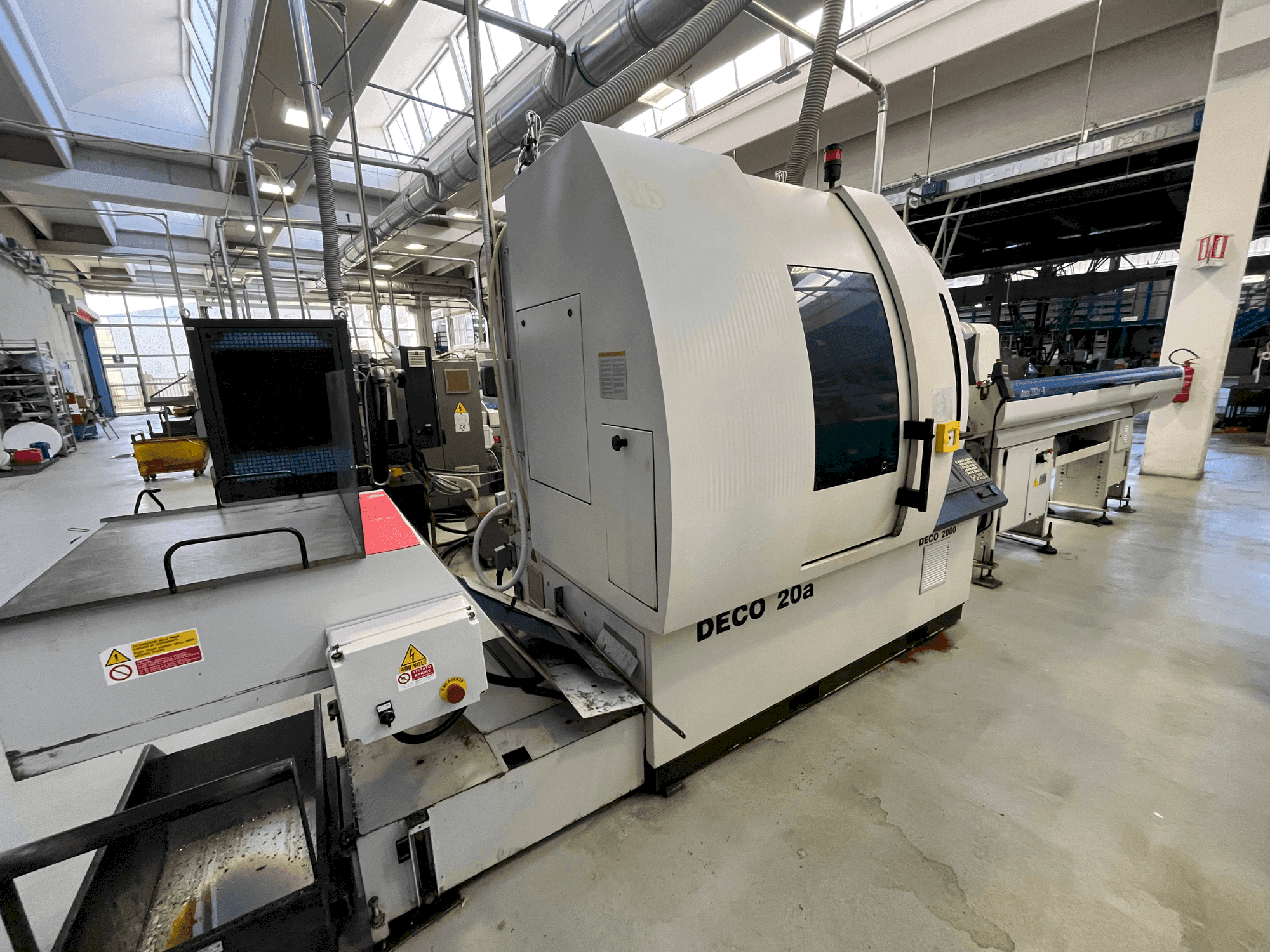 A TORNOS DECO 20A gép elölnézete