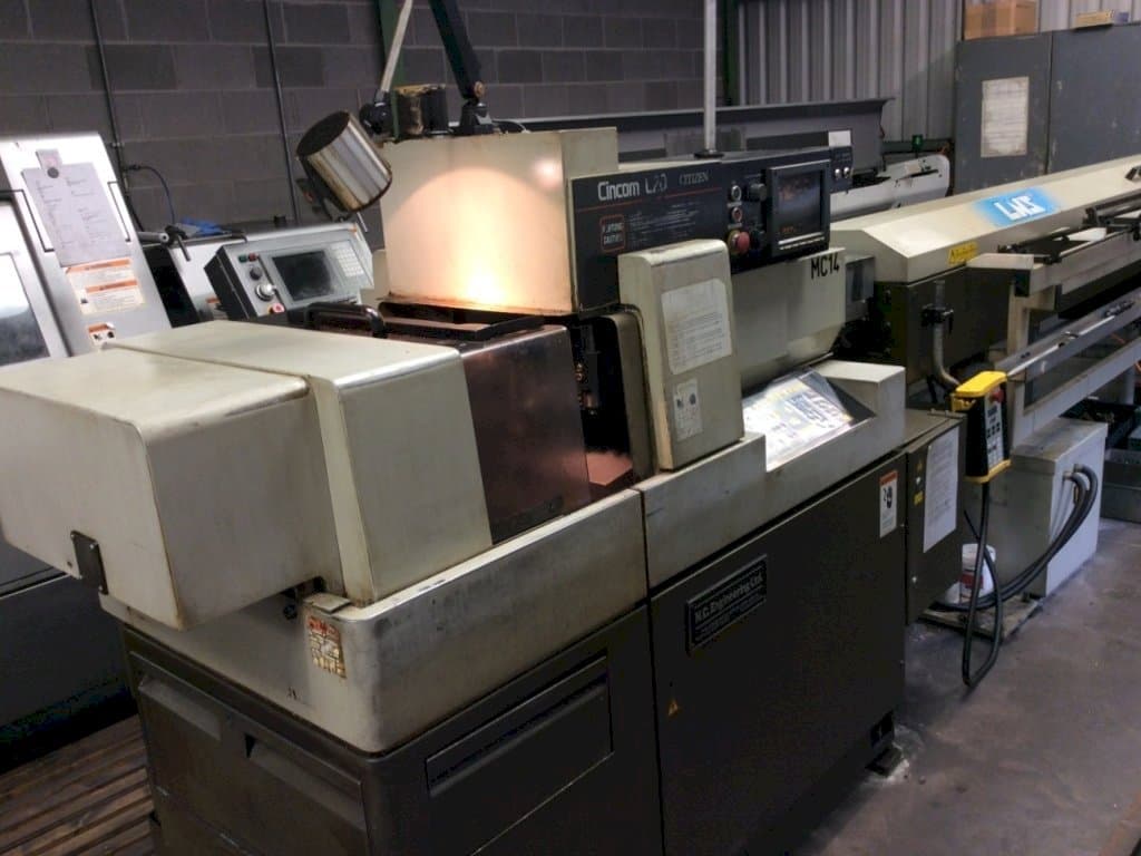 A Citizen Cincom L320 gép elölnézete