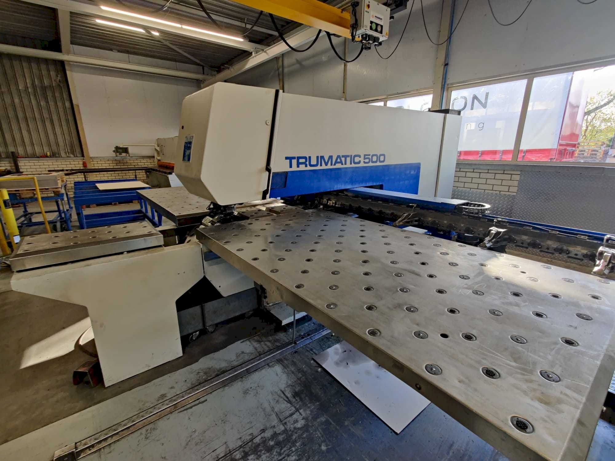 A Trumpf Trumatic 500 gép elölnézete