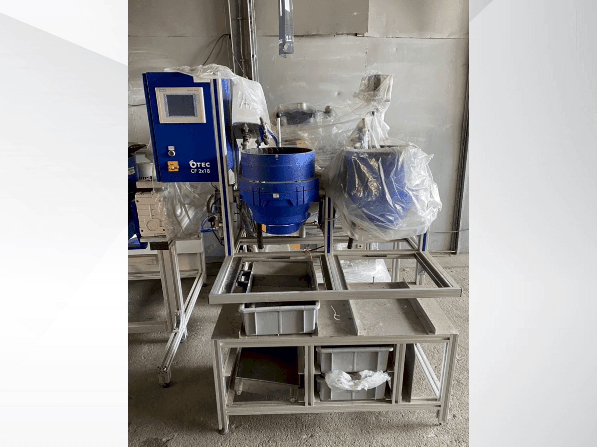 A OTEC CF 2x 18  gép elölnézete