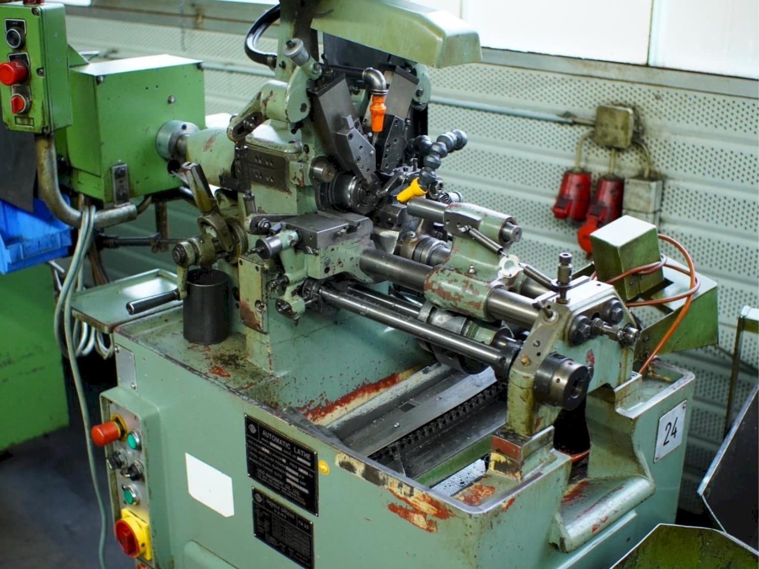 A LICO TA25 gép elölnézete