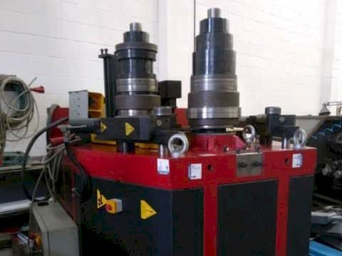 A Tauring Alpha 160 gép elölnézete