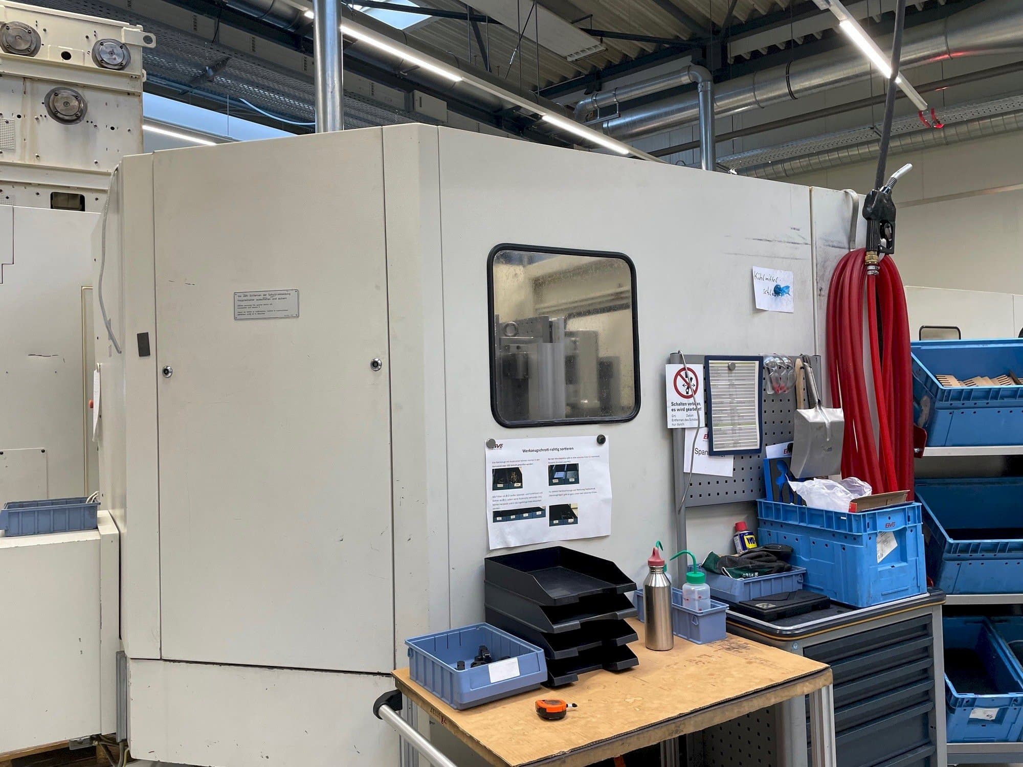 A HELLER MC 16 gép oldalnézete