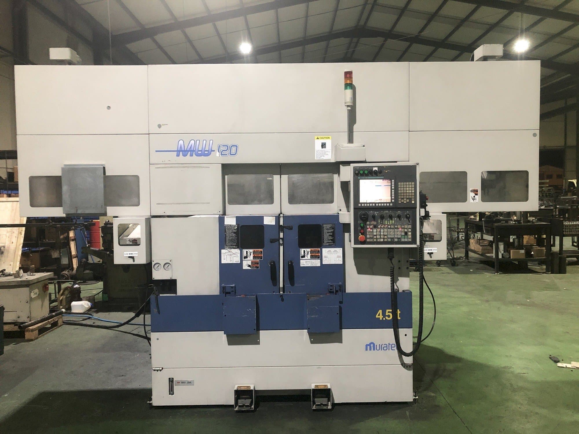 A Muratec MW 120 GT gép elölnézete