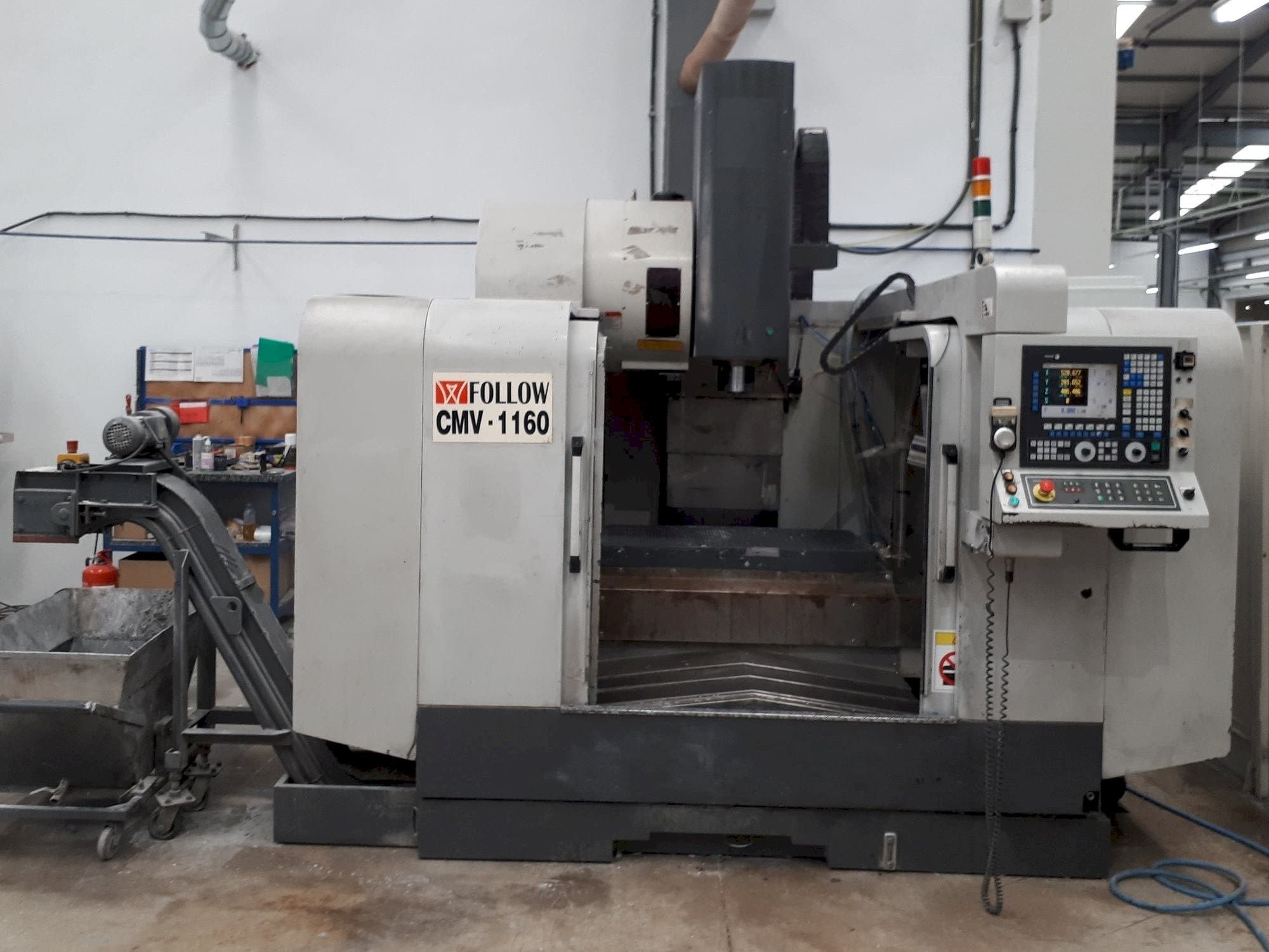 A Follow CMV 1160 gép elölnézete