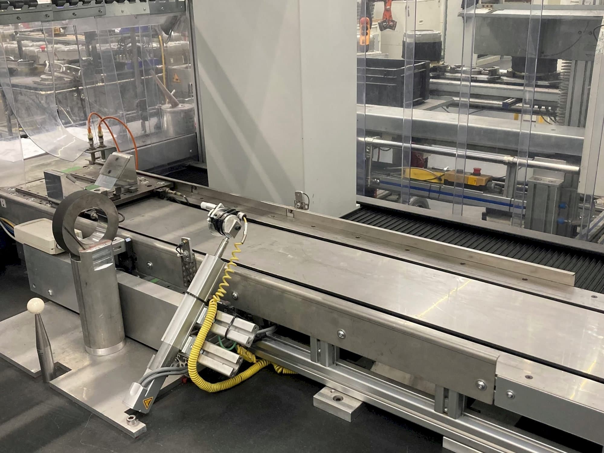 A Mora Primus 7107  gép elölnézete