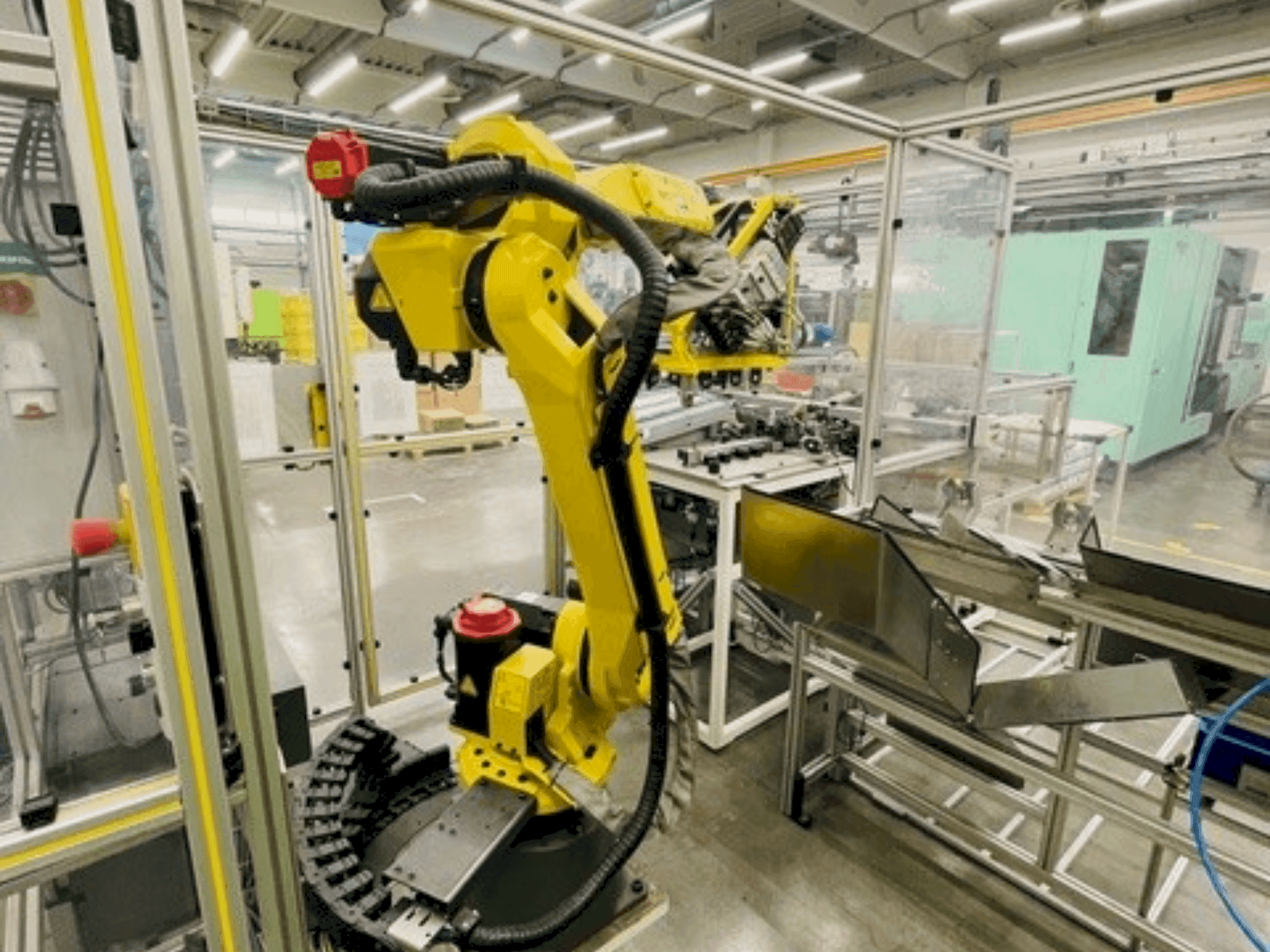A FANUC M-20ia 35M  gép elölnézete
