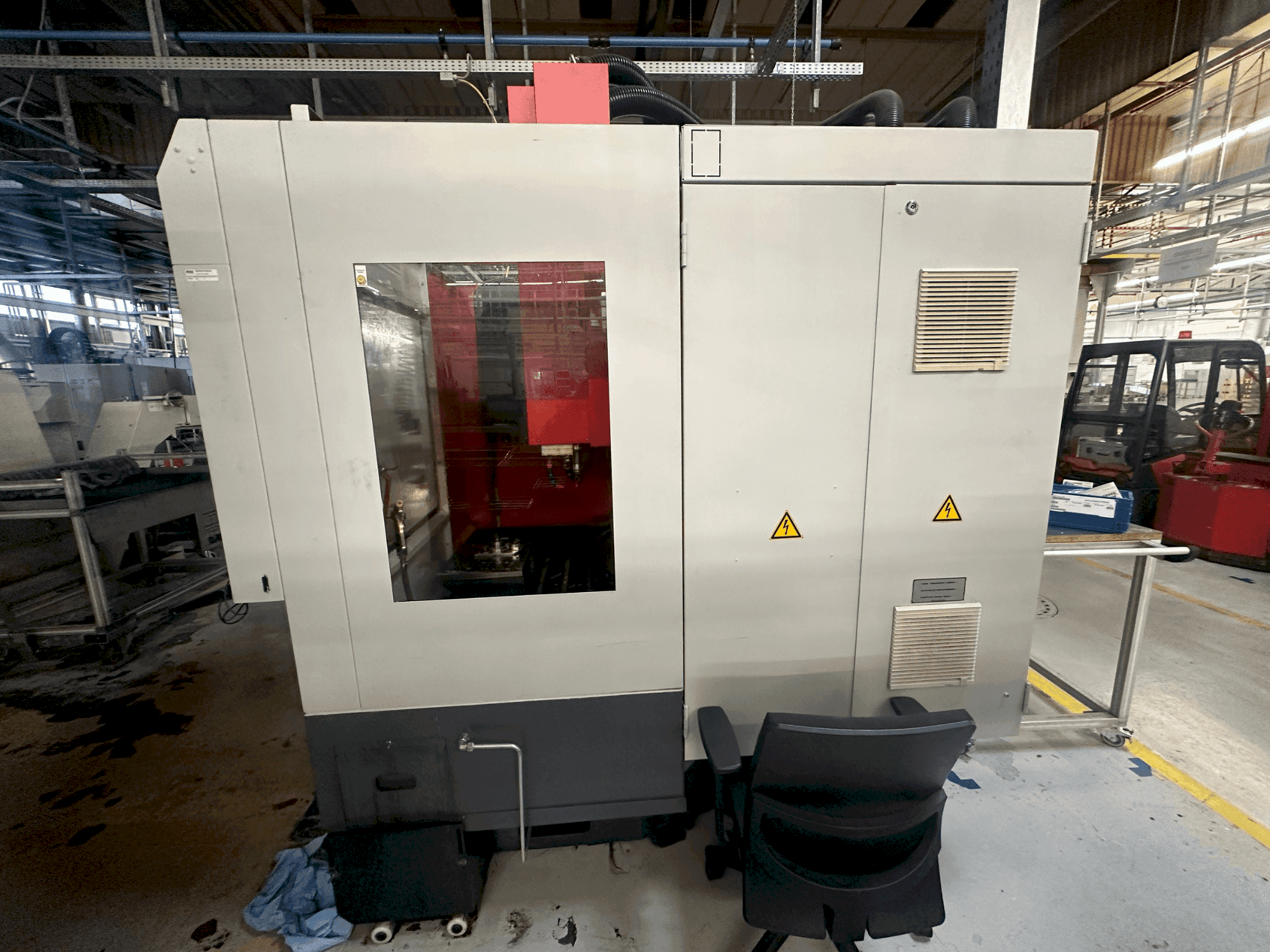 A EMCO E-600 gép elölnézete