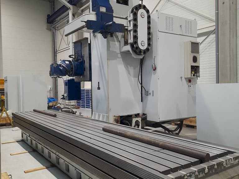 A CME FCM 6000 gép elölnézete