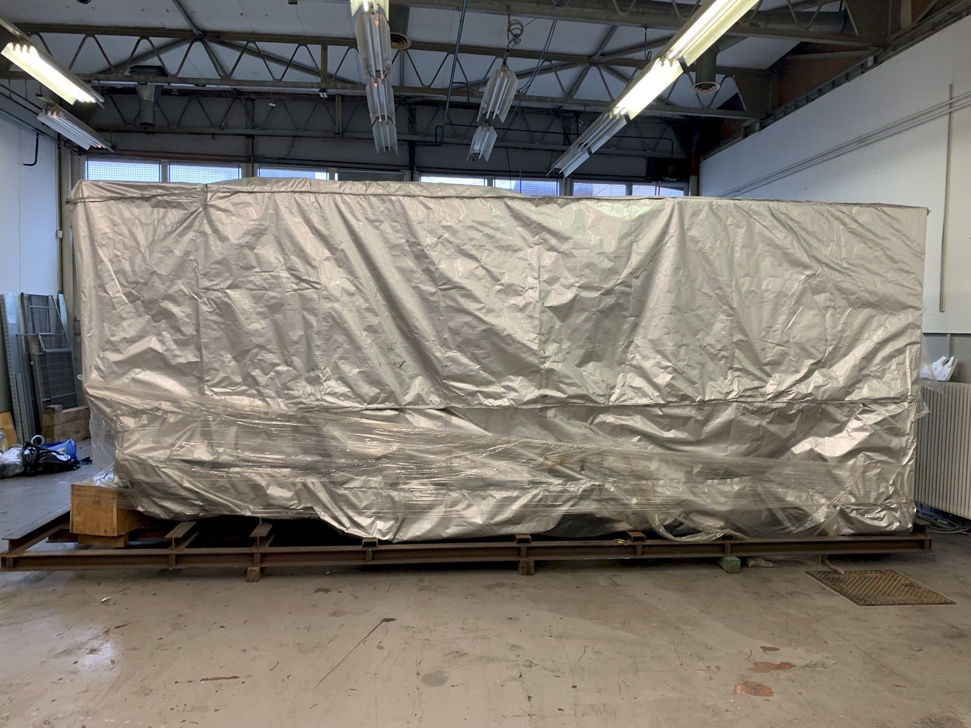 A YCM NH 500A gép elölnézete