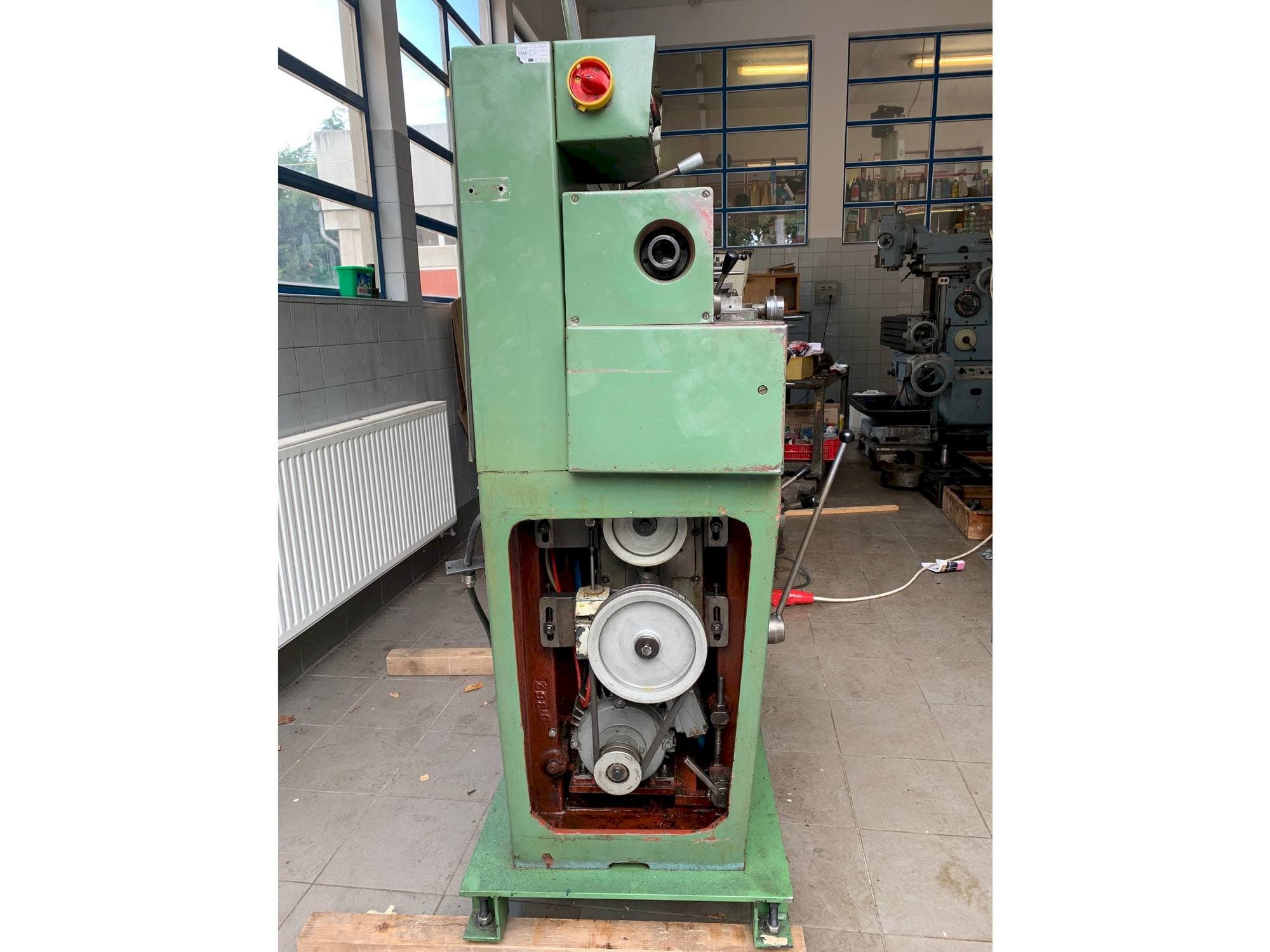 A TOS Sm 16-A gép elölnézete