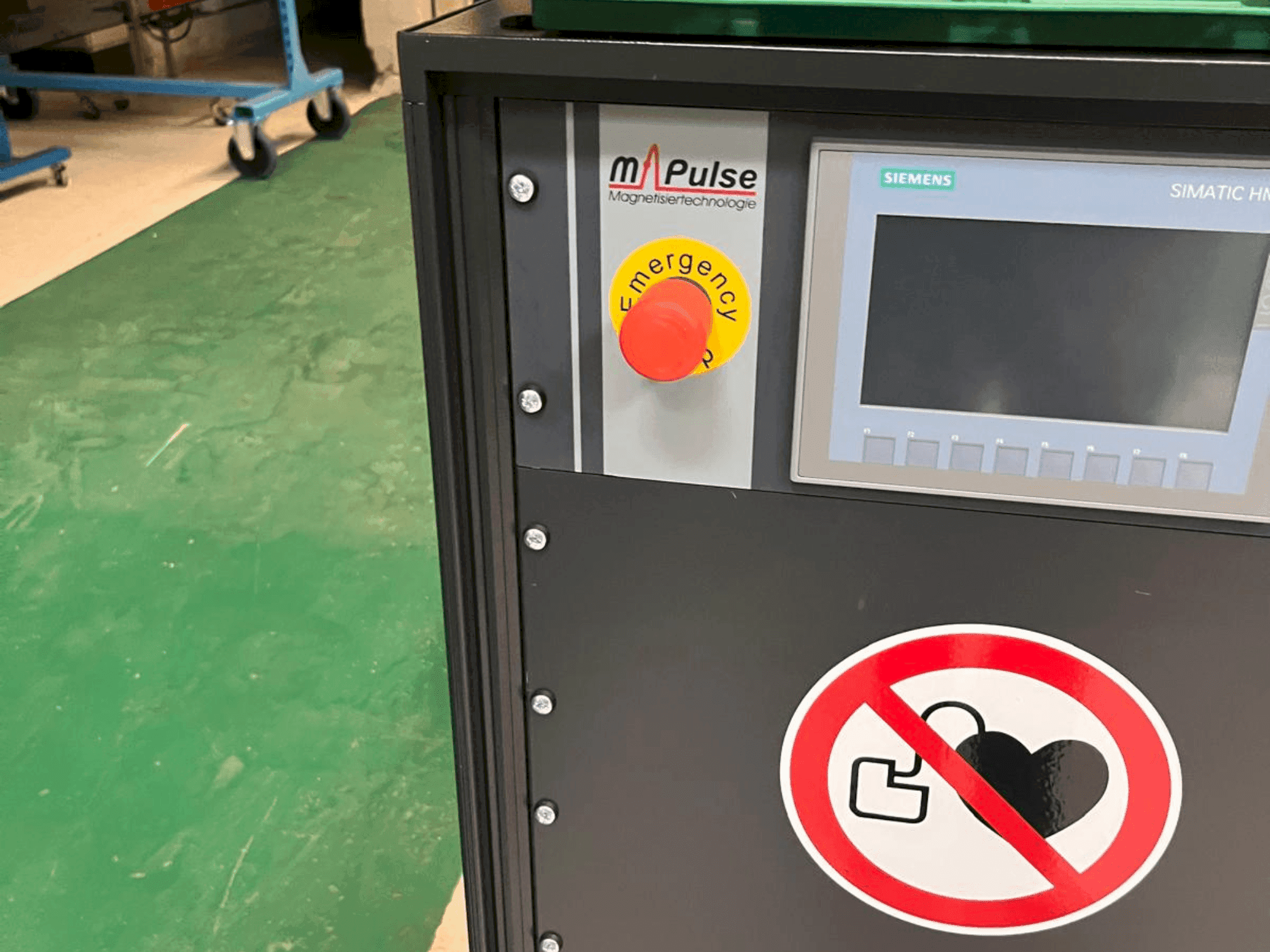 A M-PULSE 2k6e gép elölnézete