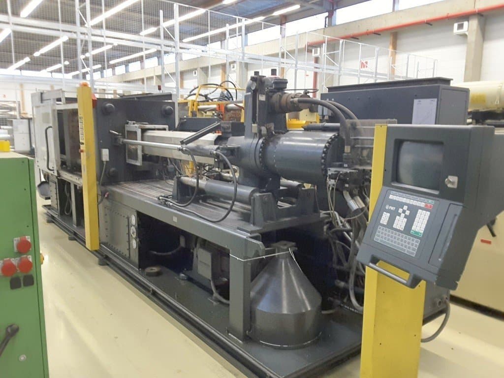 A Ferromatik FM 1480 -275 gép elölnézete