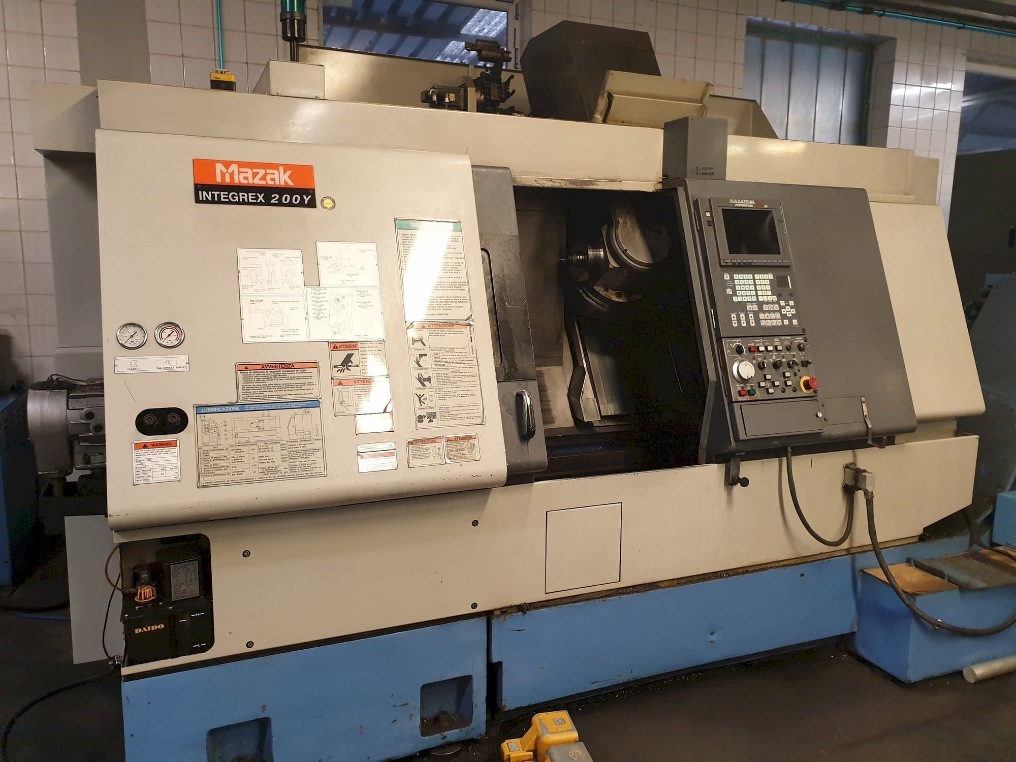 A Mazak Integrex 200 Y gép elölnézete