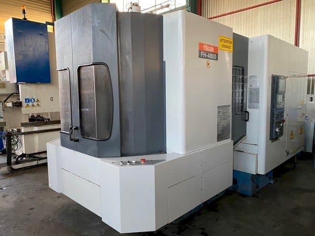 A Mazak FH4800 gép elölnézete