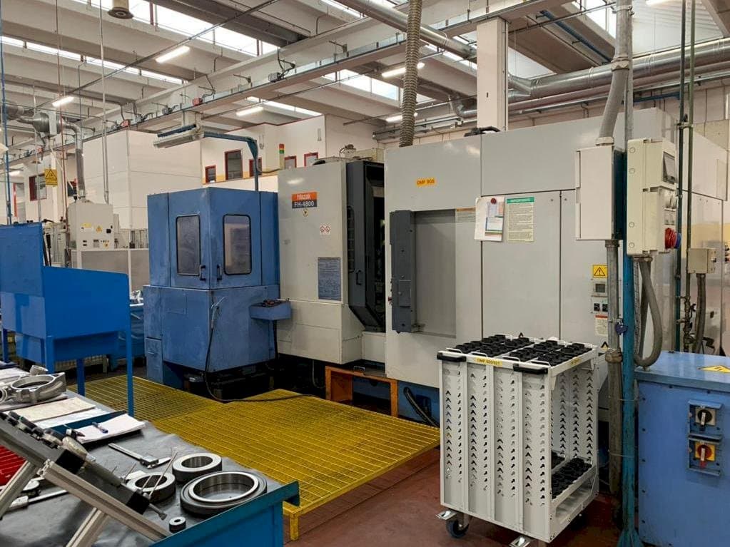 A Mazak FH-4800 gép elölnézete