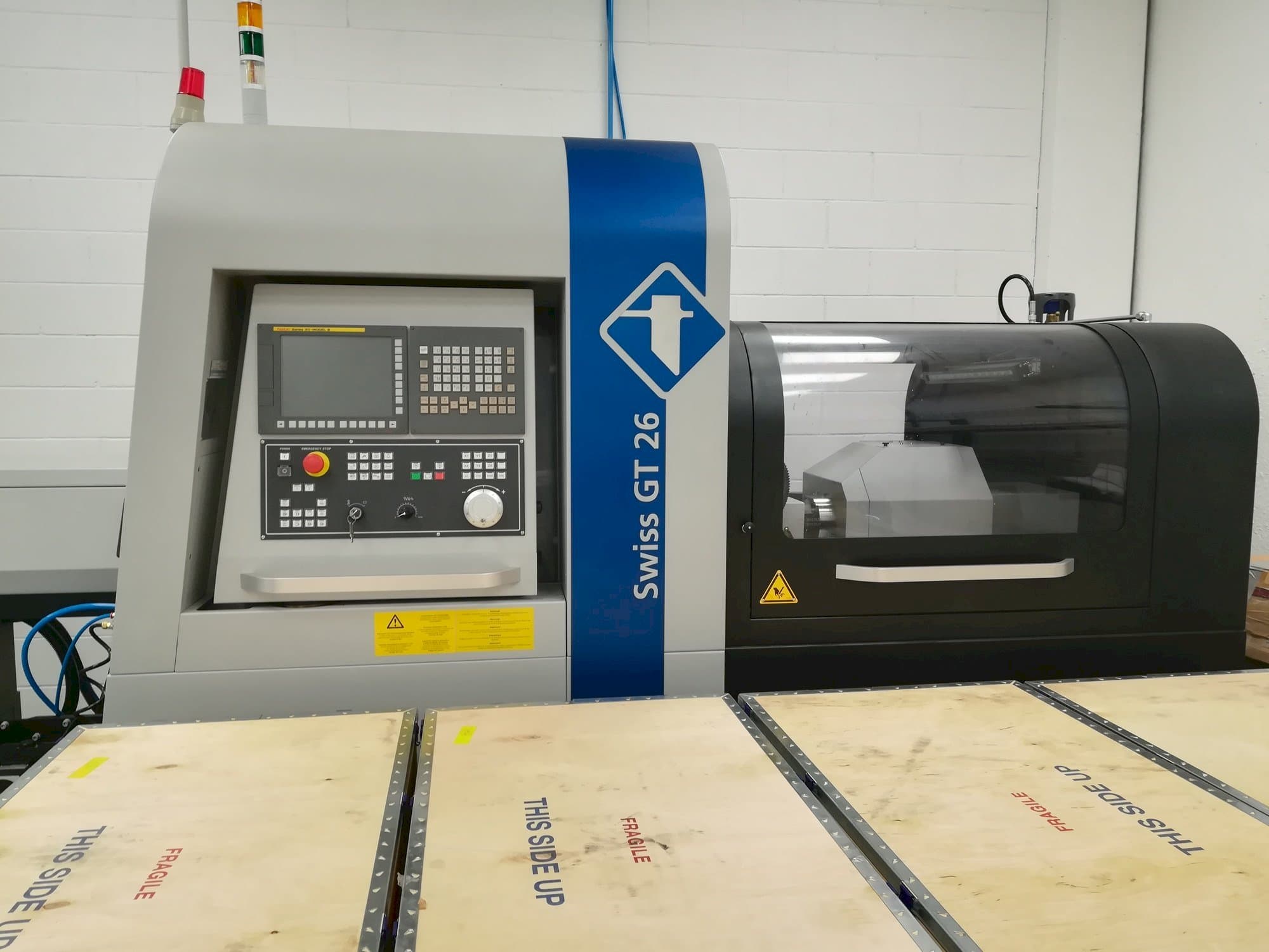 A Swiss GT 26 gép elölnézete