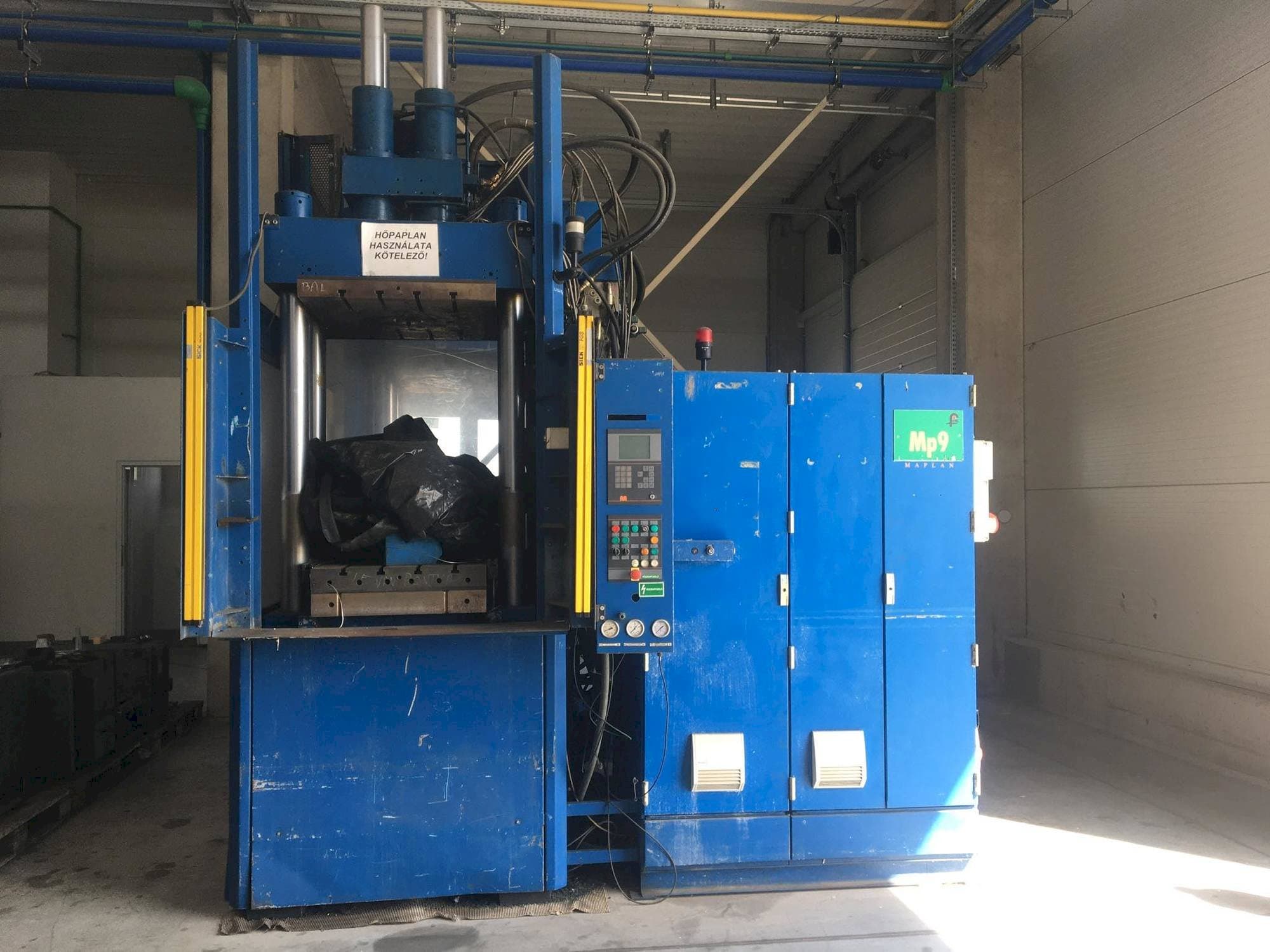 A MAPLAN MTF 750/300  gép elölnézete