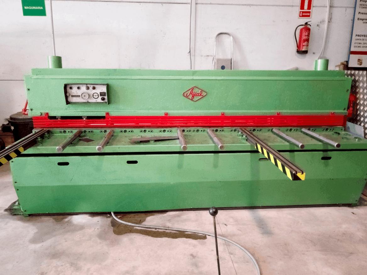 A Ajial 630 CA gép elölnézete