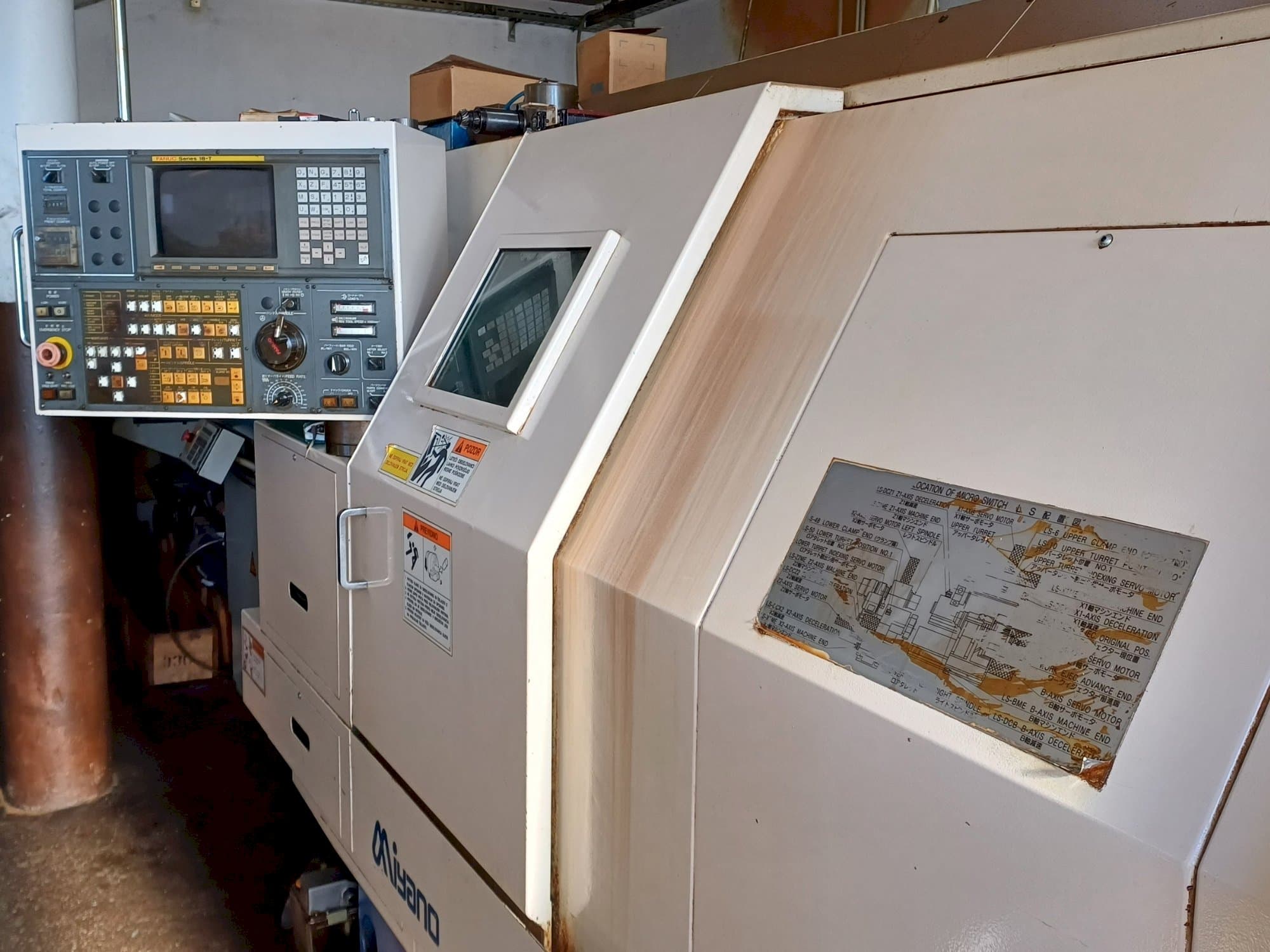 A Miyano BNE 51S gép elölnézete