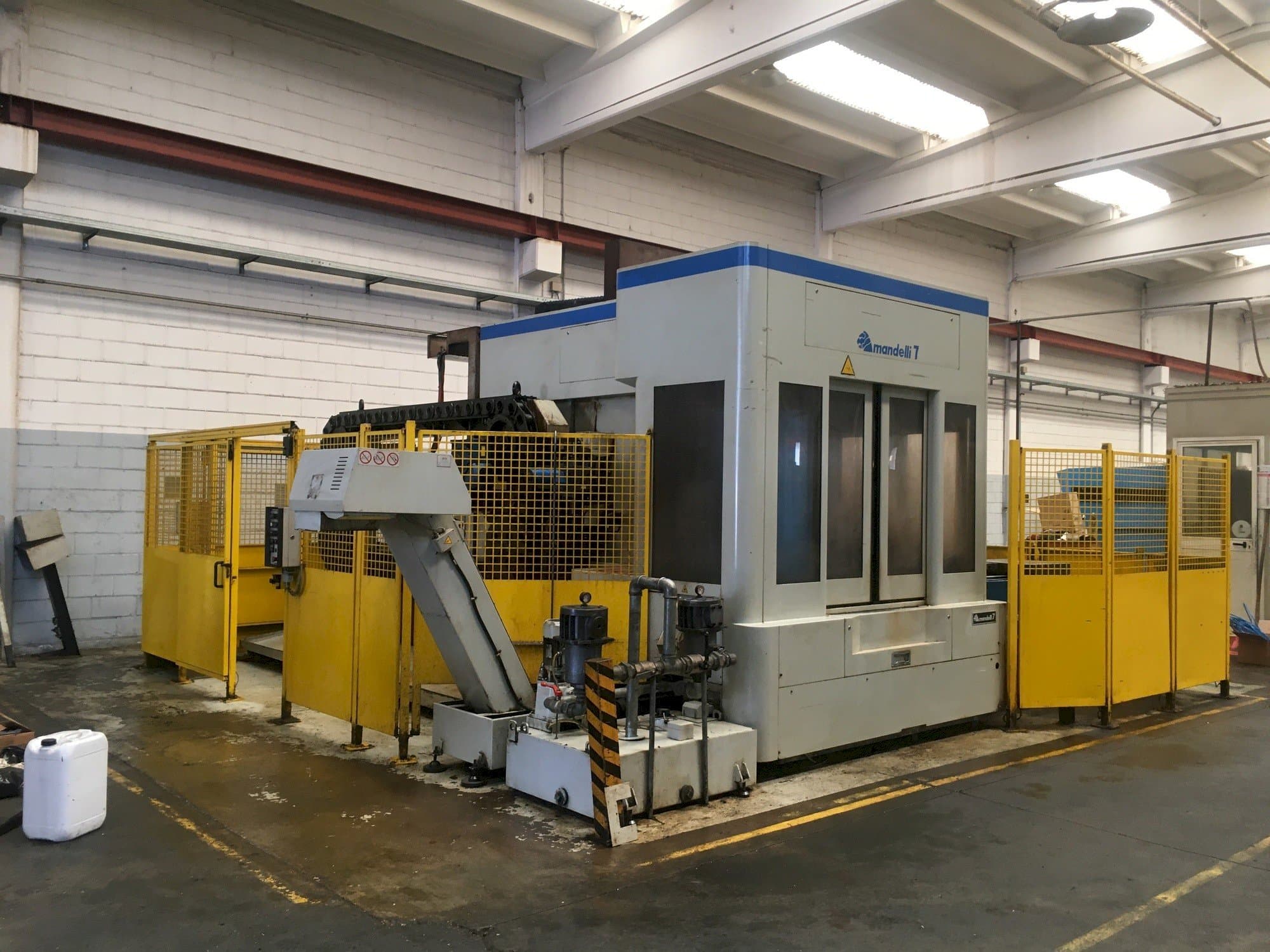 A Mandelli Type 7 gép elölnézete