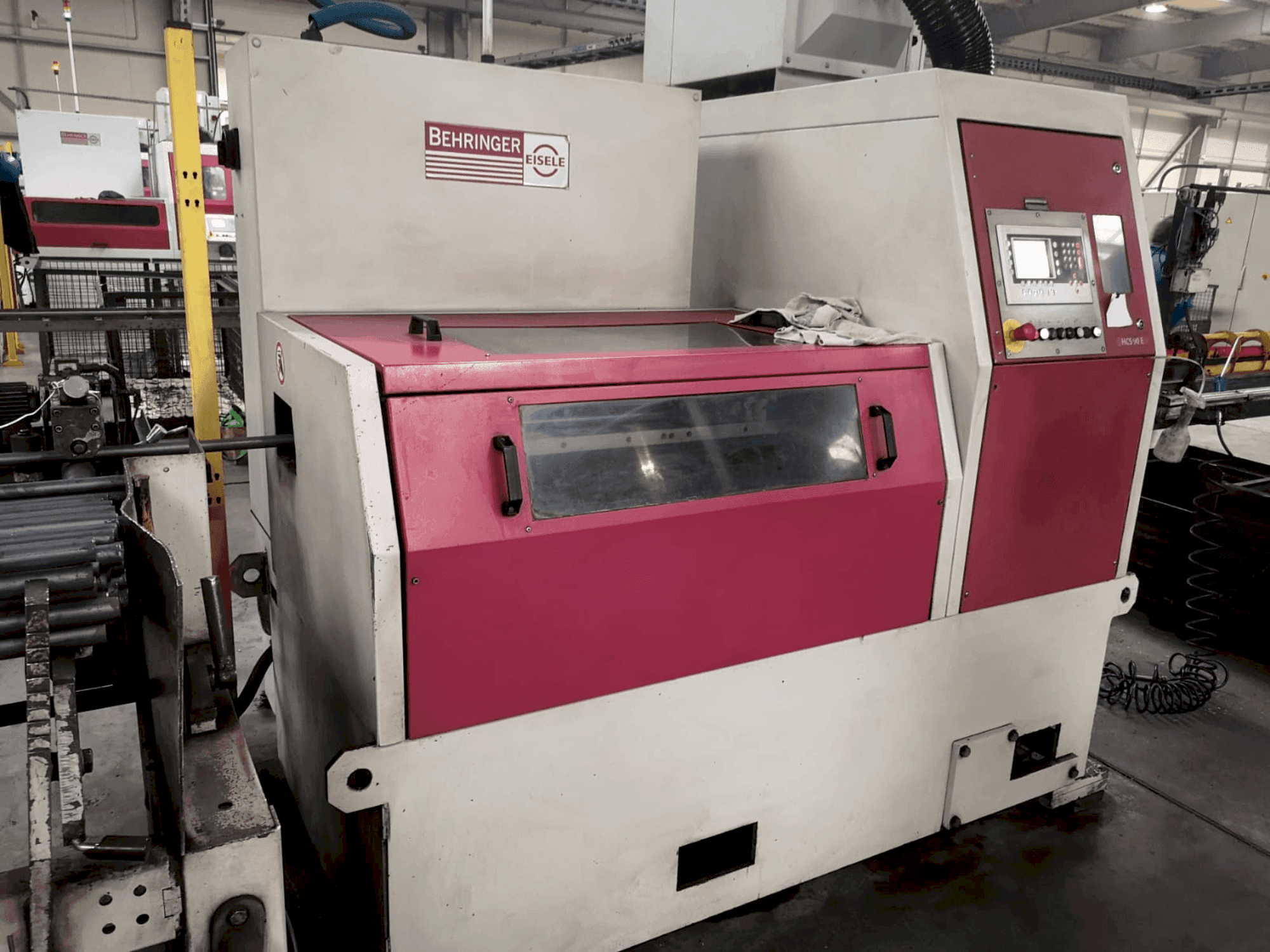 A Behringer EISELE HCS-90E gép elölnézete