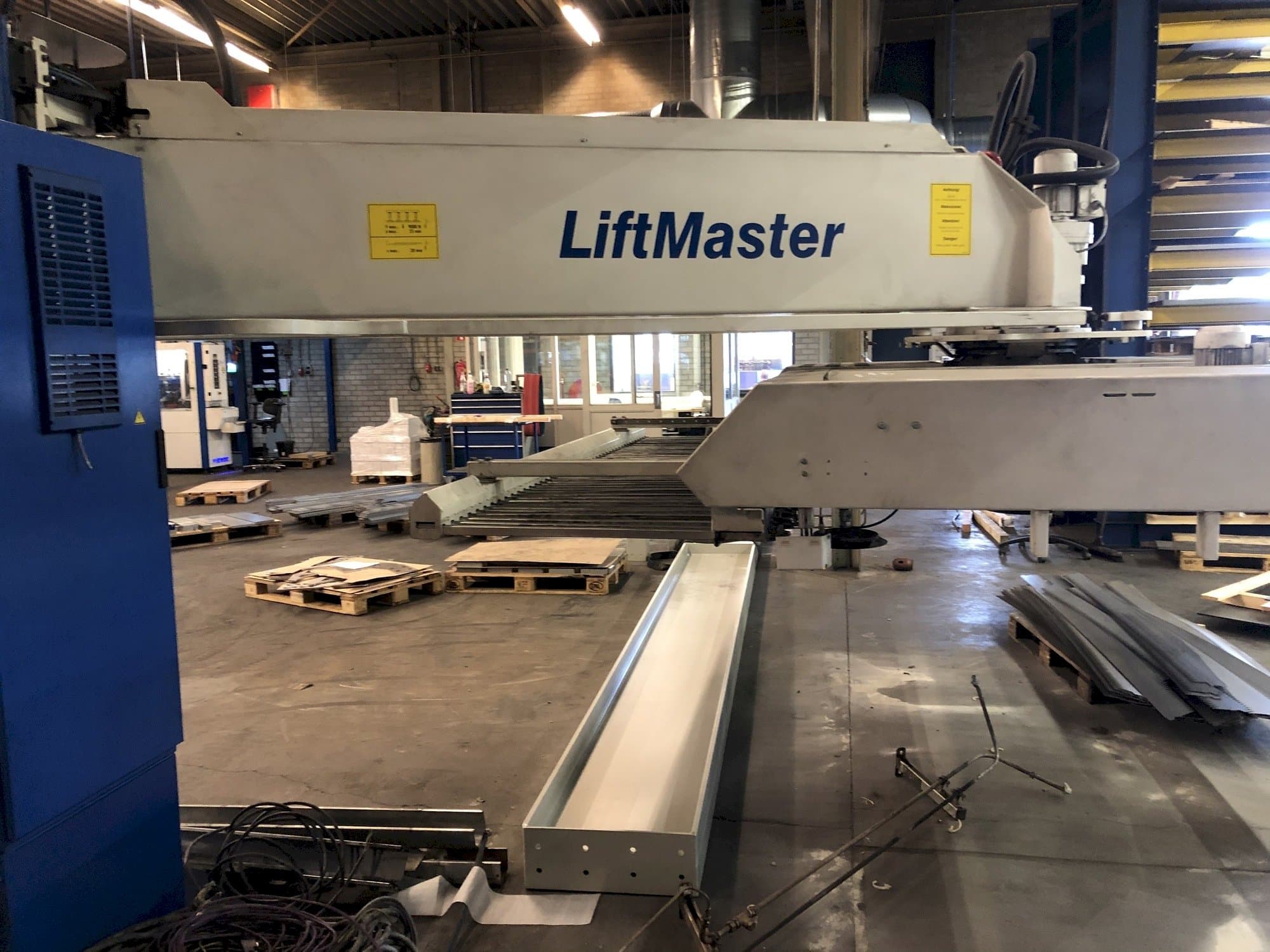 A Trumpf Liftmaster gép elölnézete