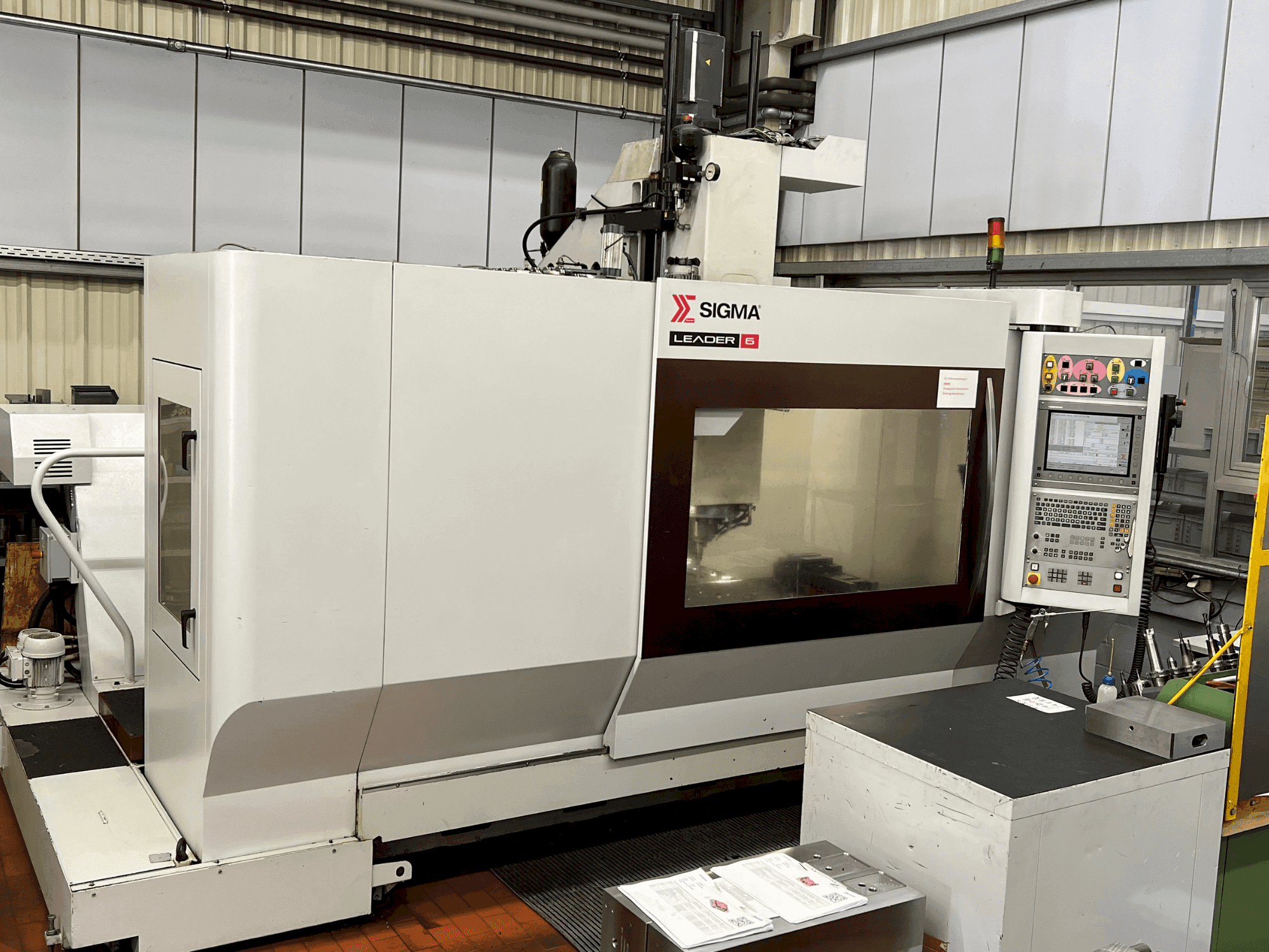 A Sigma Leader 6  gép elölnézete