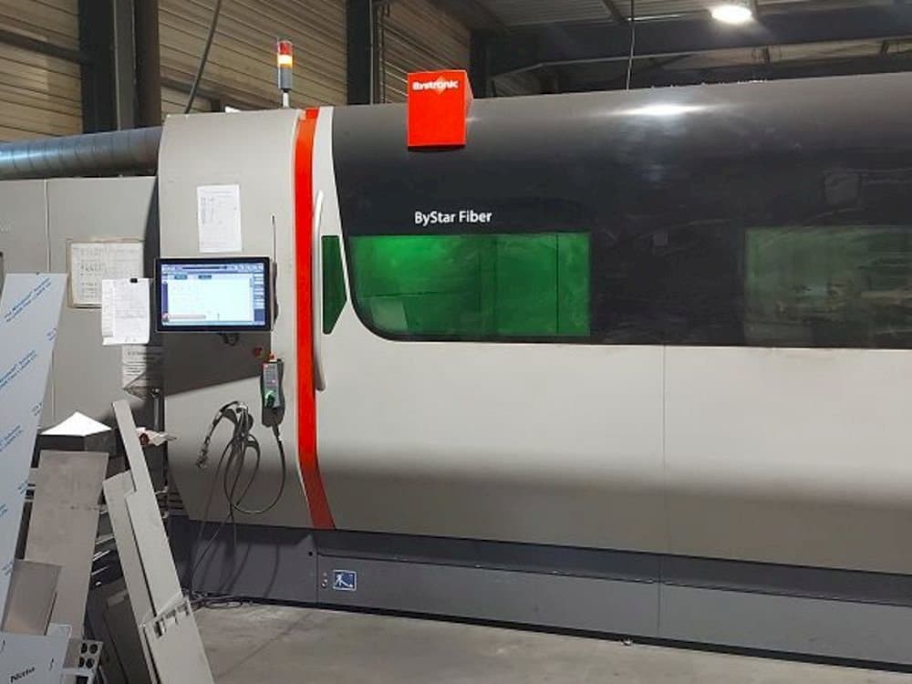A Bystronic Bystar fiber gép elölnézete