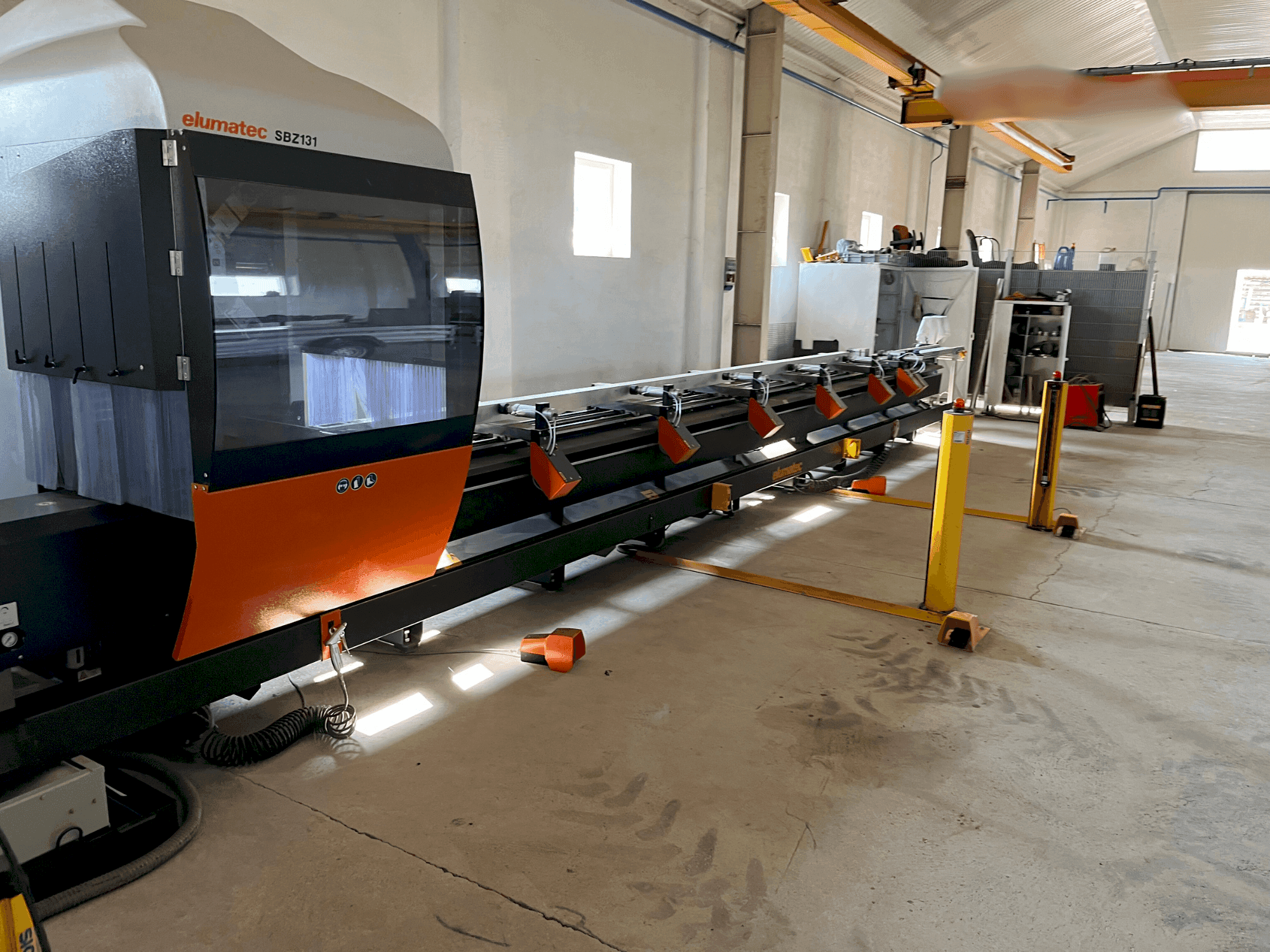 A Elumatec SBZ 131  gép elölnézete