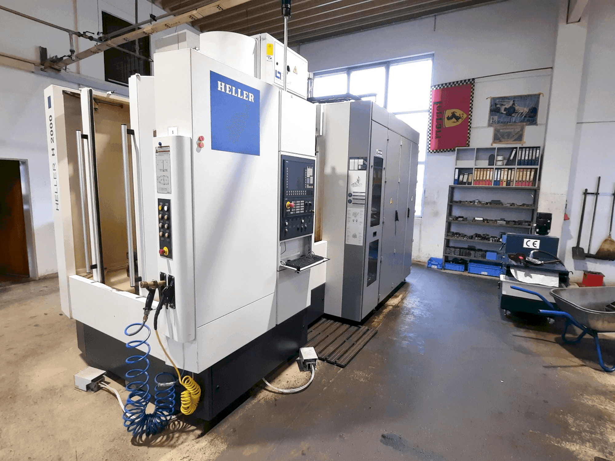 A HELLER H2000  gép elölnézete