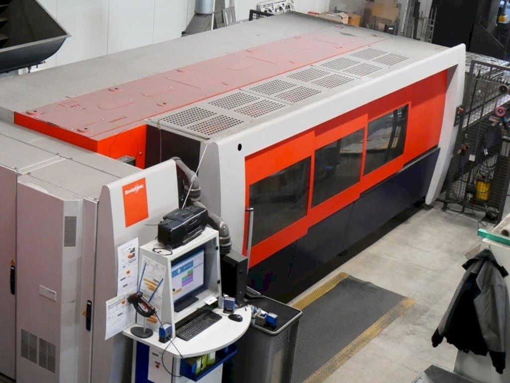 A Bystronic BySpeed Pro  gép oldalnézete