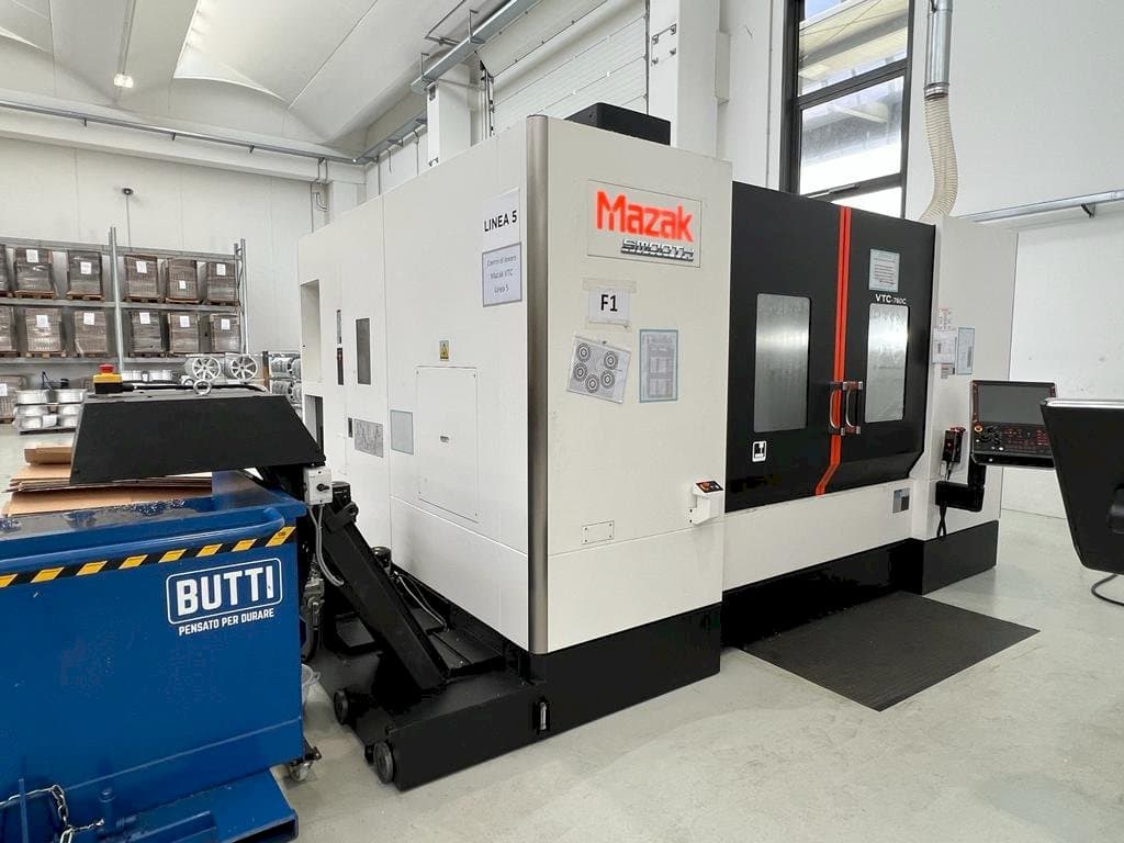 A Mazak VTC 760 gép elölnézete